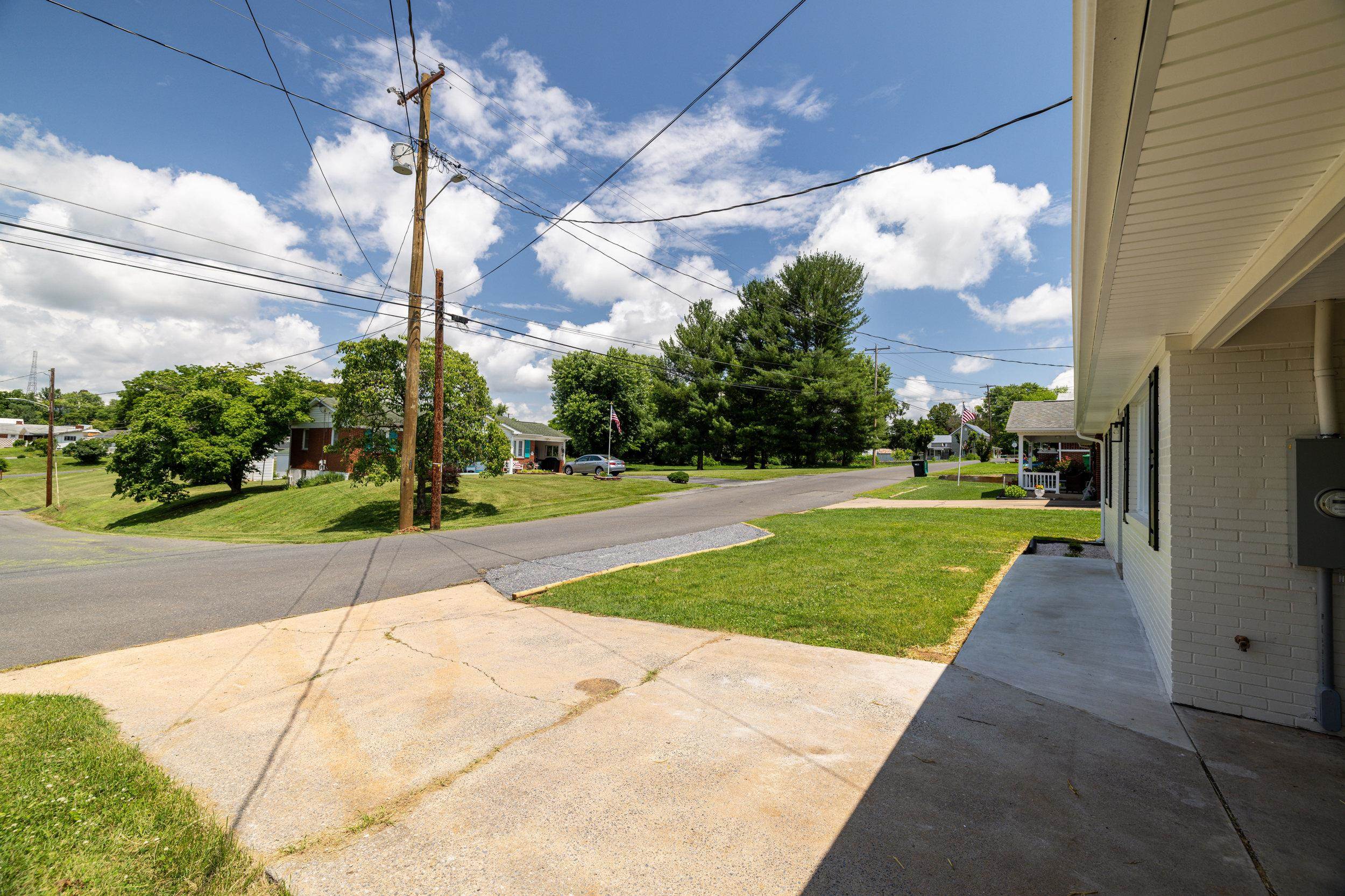 26 OFLINN ST, LURAY, Virginia 22835, 3 Bedrooms Bedrooms, ,2 BathroomsBathrooms,Residential,26 OFLINN ST,666019 MLS # 666019