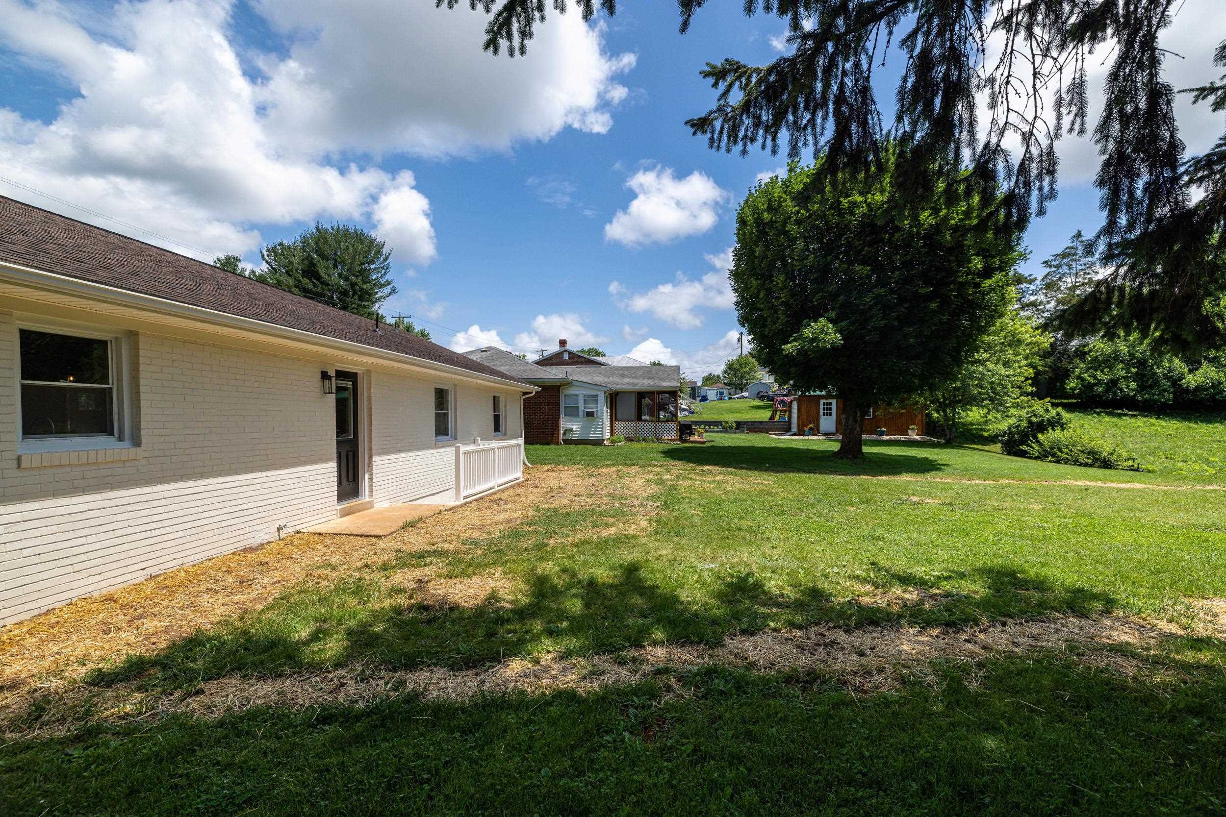 26 OFLINN ST, LURAY, Virginia 22835, 3 Bedrooms Bedrooms, ,2 BathroomsBathrooms,Residential,26 OFLINN ST,666019 MLS # 666019