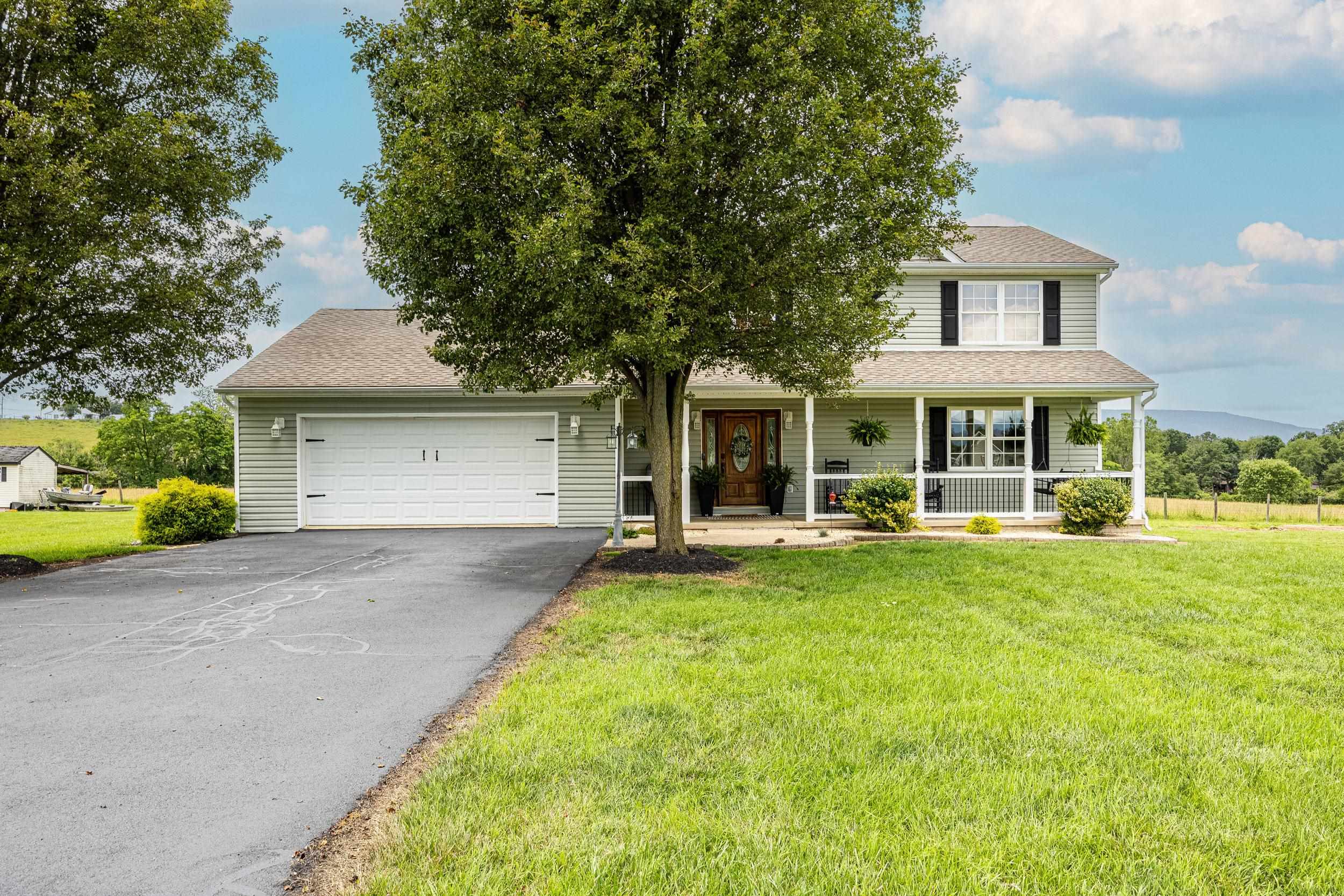 127 DEERFIELD ESTATES DR, STANLEY, Virginia 22851, 3 Bedrooms Bedrooms, ,2 BathroomsBathrooms,Residential,127 DEERFIELD ESTATES DR,666020 MLS # 666020