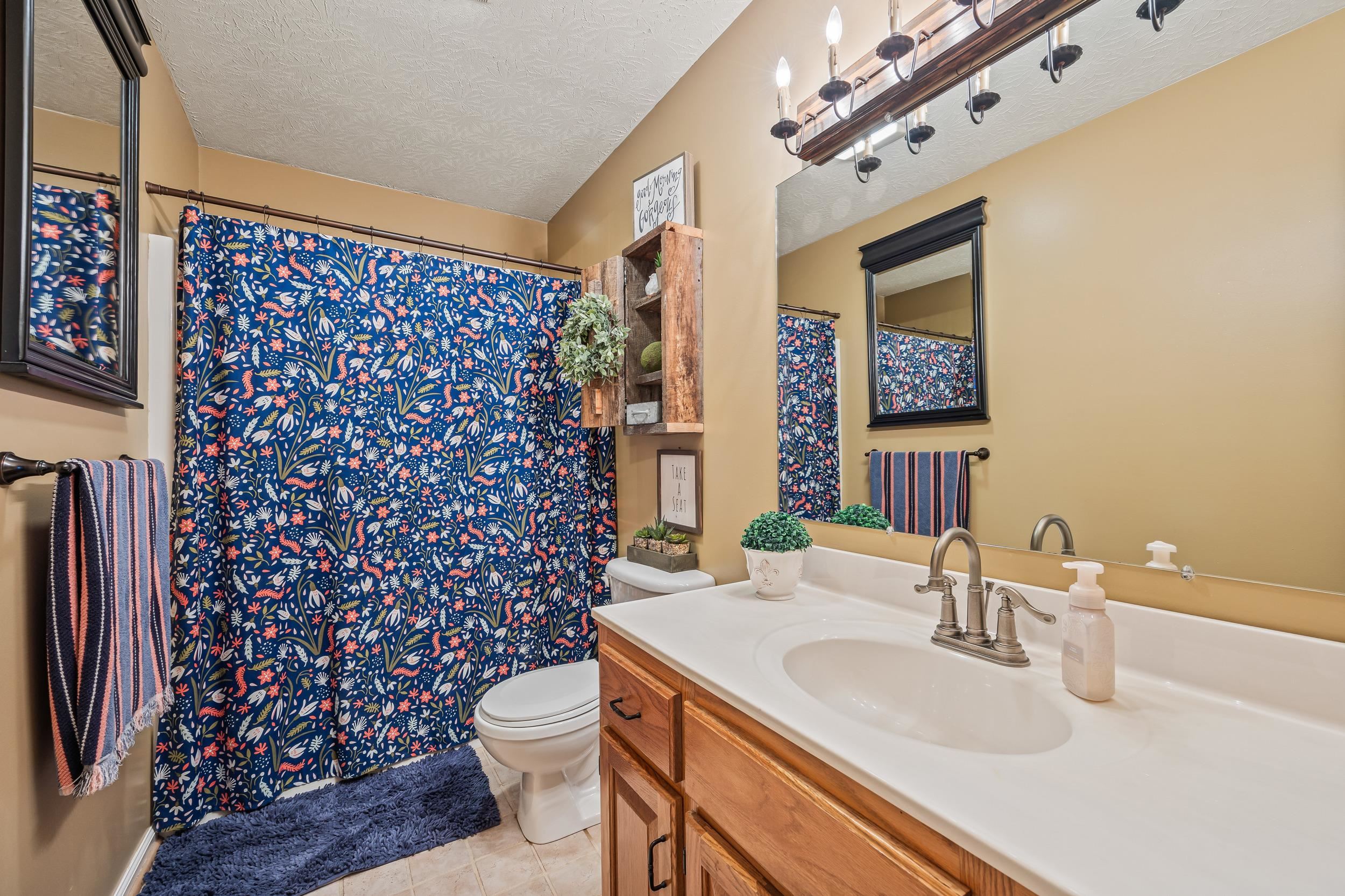 127 DEERFIELD ESTATES DR, STANLEY, Virginia 22851, 3 Bedrooms Bedrooms, ,2 BathroomsBathrooms,Residential,127 DEERFIELD ESTATES DR,666020 MLS # 666020