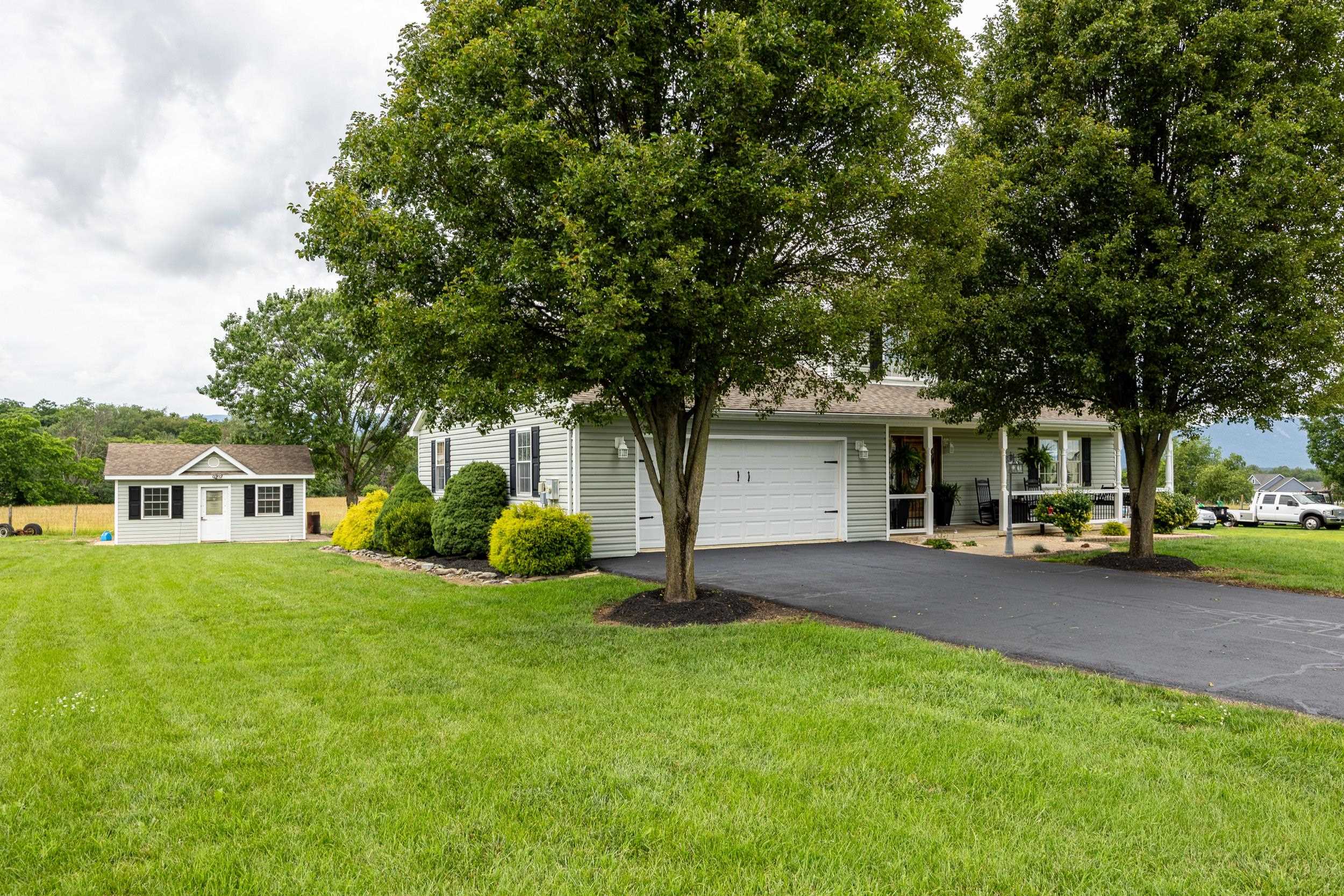 127 DEERFIELD ESTATES DR, STANLEY, Virginia 22851, 3 Bedrooms Bedrooms, ,2 BathroomsBathrooms,Residential,127 DEERFIELD ESTATES DR,666020 MLS # 666020