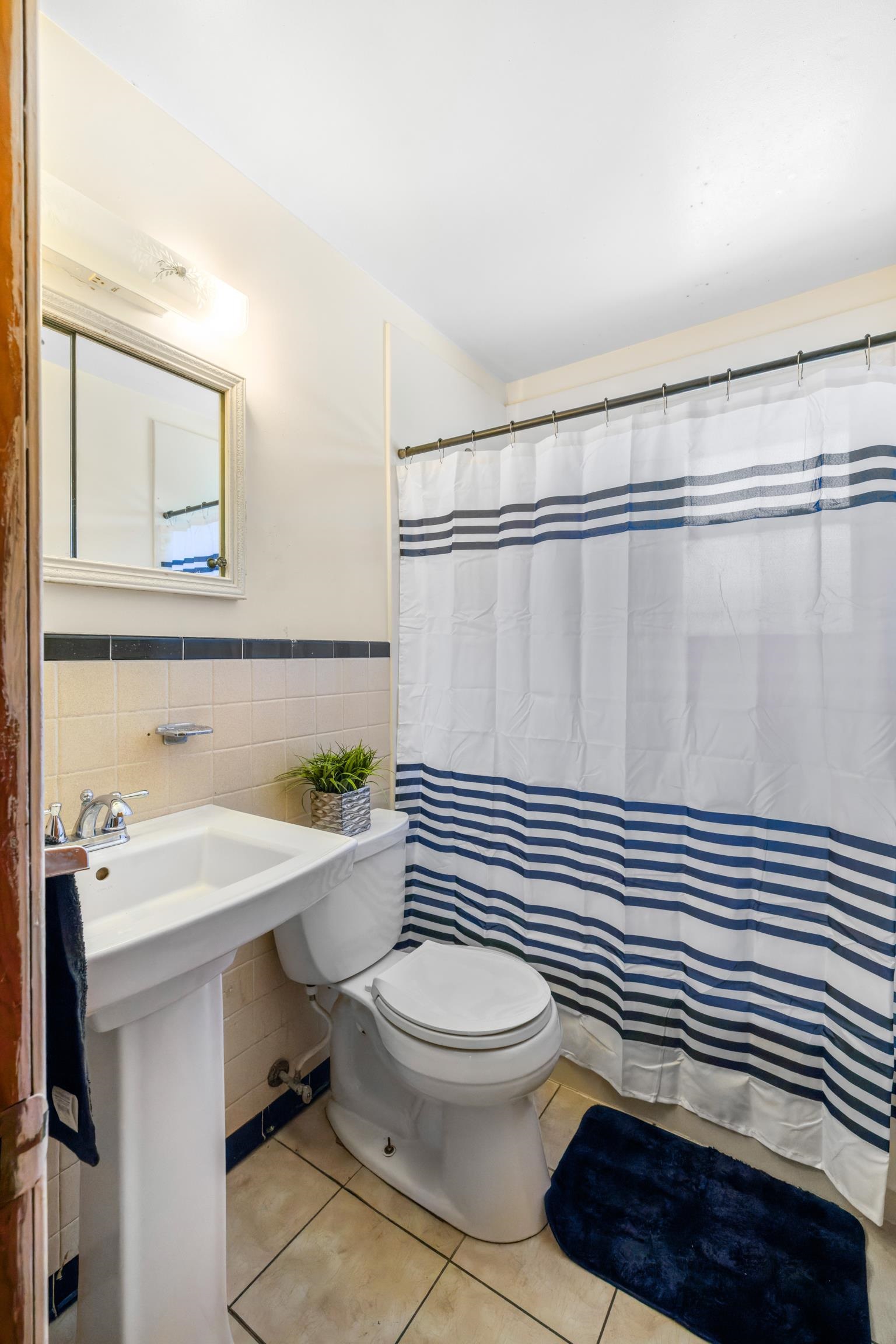 816 RUTHERFORD ST, STAUNTON, Virginia 24401, 3 Bedrooms Bedrooms, ,1 BathroomBathrooms,Residential,Blk 5 Lot 22 SEC 5,816 RUTHERFORD ST,666023 MLS # 666023