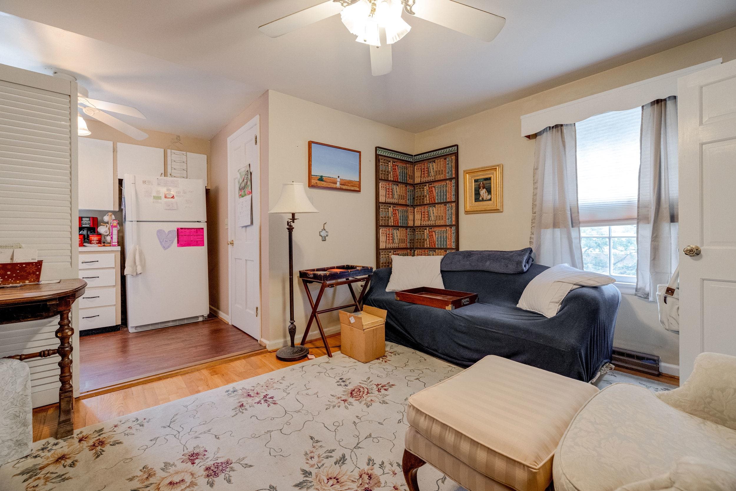 104 W COLLEGE ST, BRIDGEWATER, Virginia 22812, 5 Bedrooms Bedrooms, ,4 BathroomsBathrooms,Residential,104 W COLLEGE ST,666025 MLS # 666025
