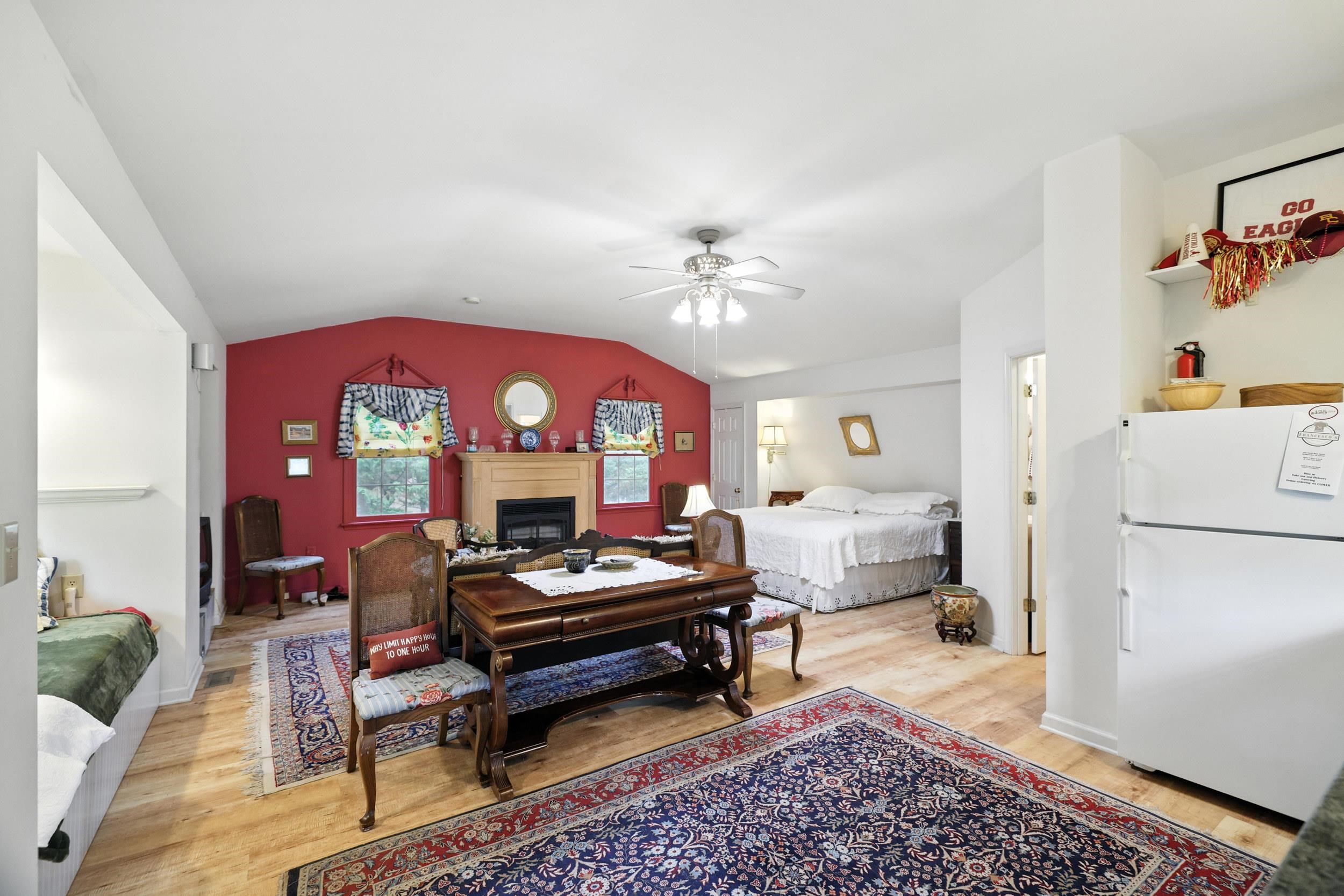 104 W COLLEGE ST, BRIDGEWATER, Virginia 22812, 5 Bedrooms Bedrooms, ,4 BathroomsBathrooms,Residential,104 W COLLEGE ST,666025 MLS # 666025