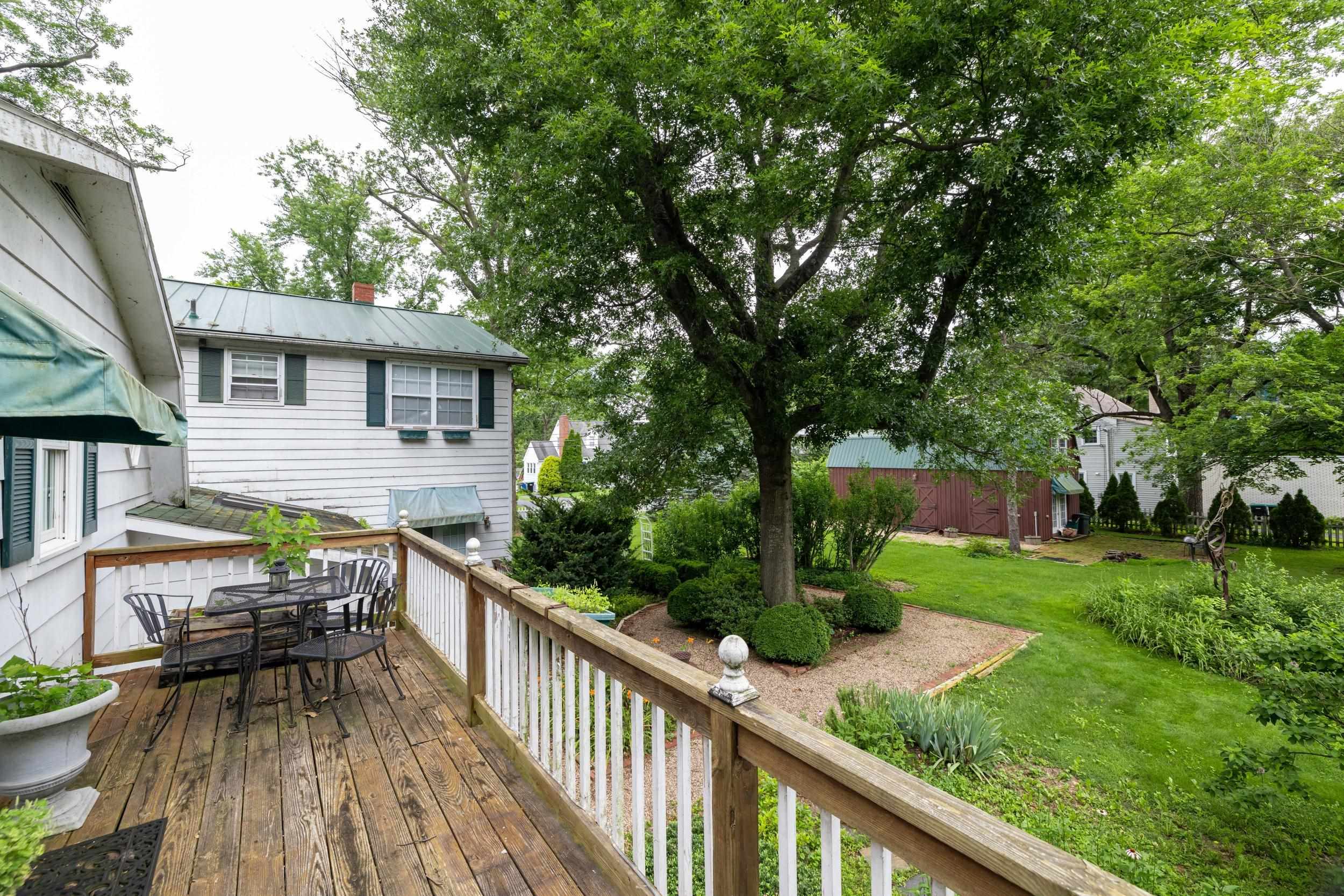 104 W COLLEGE ST, BRIDGEWATER, Virginia 22812, 5 Bedrooms Bedrooms, ,4 BathroomsBathrooms,Residential,104 W COLLEGE ST,666025 MLS # 666025