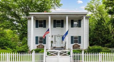 104 W COLLEGE ST, BRIDGEWATER, Virginia 22812, 5 Bedrooms Bedrooms, ,4 BathroomsBathrooms,Residential,104 W COLLEGE ST,666025 MLS # 666025