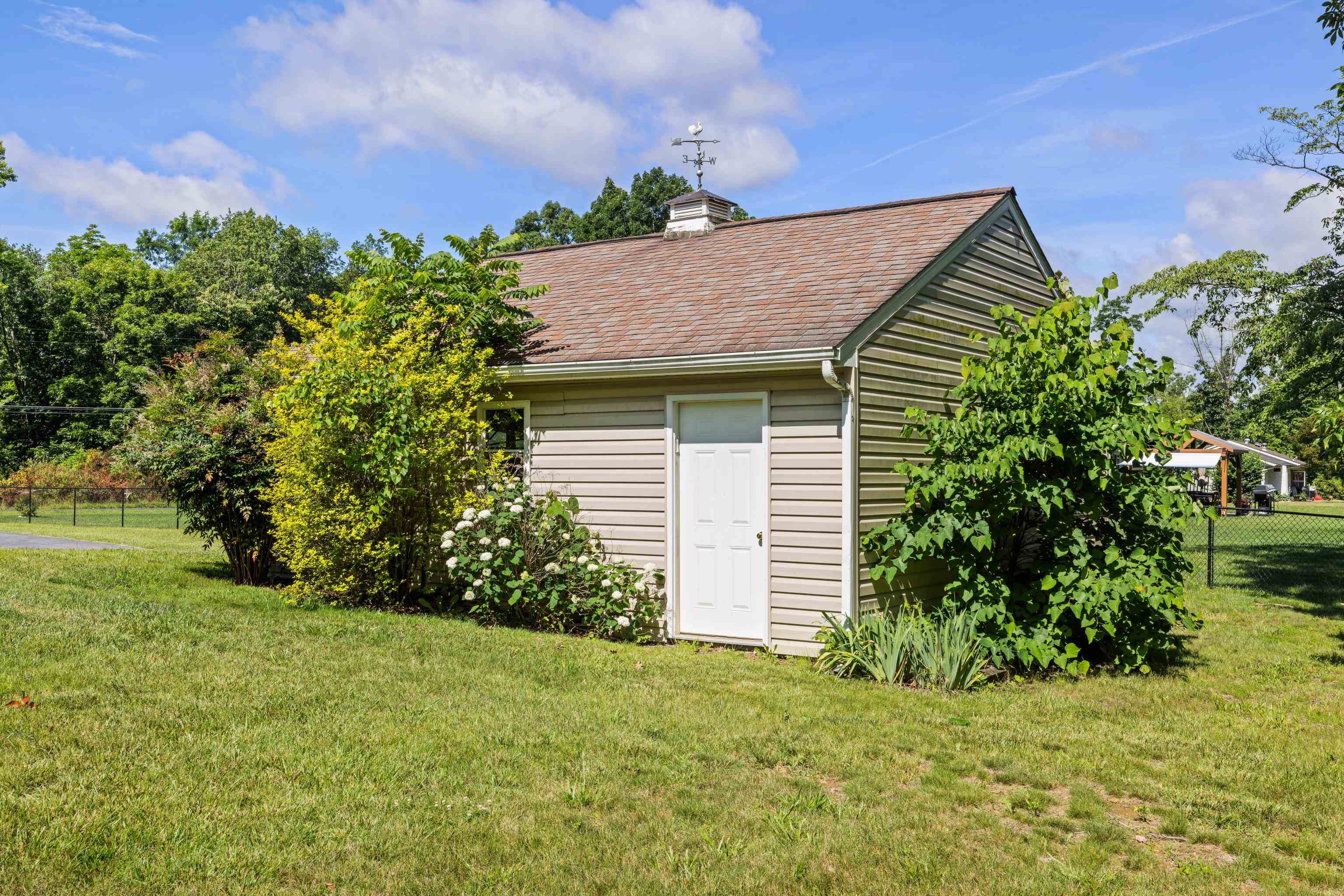 192 SANDY RIDGE RD, WAYNESBORO, Virginia 22801, 4 Bedrooms Bedrooms, ,3 BathroomsBathrooms,Residential,192 SANDY RIDGE RD,666026 MLS # 666026