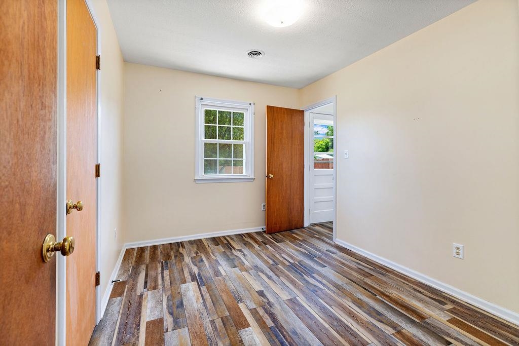 81 EASTGATE DR, VERONA, Virginia 24482, 3 Bedrooms Bedrooms, ,1 BathroomBathrooms,Residential,81 EASTGATE DR,666027 MLS # 666027