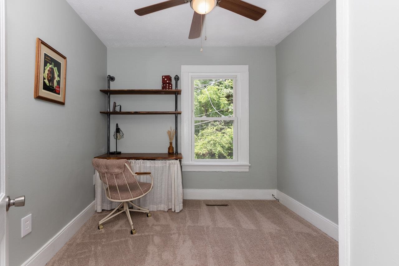 215 RICHARDSON ST, STAUNTON, Virginia 24401, 3 Bedrooms Bedrooms, ,1 BathroomBathrooms,Residential,215 RICHARDSON ST,666028 MLS # 666028