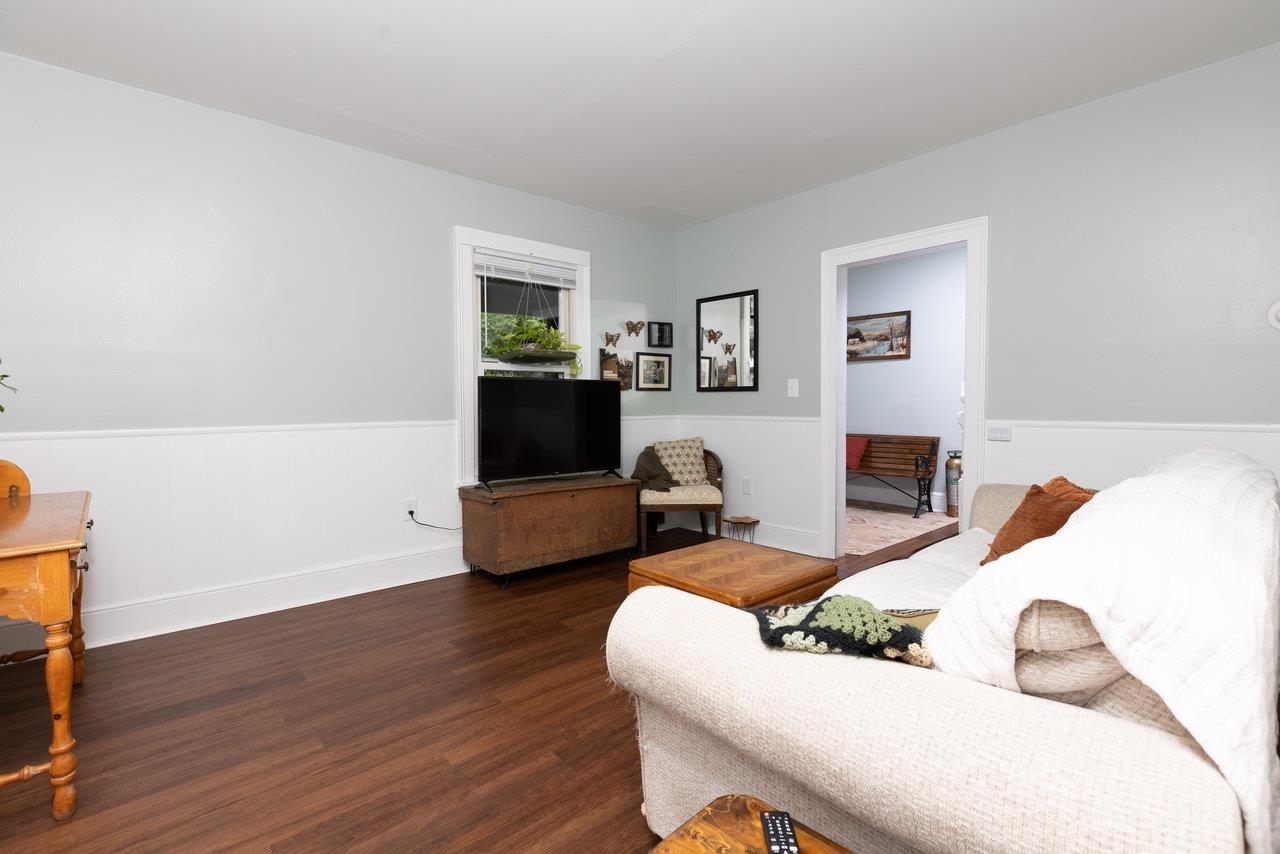 215 RICHARDSON ST, STAUNTON, Virginia 24401, 3 Bedrooms Bedrooms, ,1 BathroomBathrooms,Residential,215 RICHARDSON ST,666028 MLS # 666028