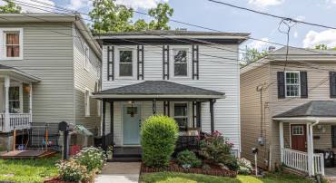 215 RICHARDSON ST, STAUNTON, Virginia 24401, 3 Bedrooms Bedrooms, ,1 BathroomBathrooms,Residential,215 RICHARDSON ST,666028 MLS # 666028