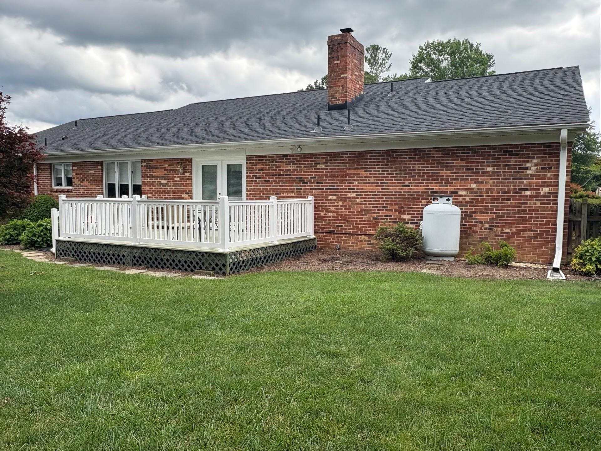 313 STONEWALL DR, WAYNESBORO, Virginia 22980, 3 Bedrooms Bedrooms, ,2 BathroomsBathrooms,Residential,313 STONEWALL DR,666029 MLS # 666029