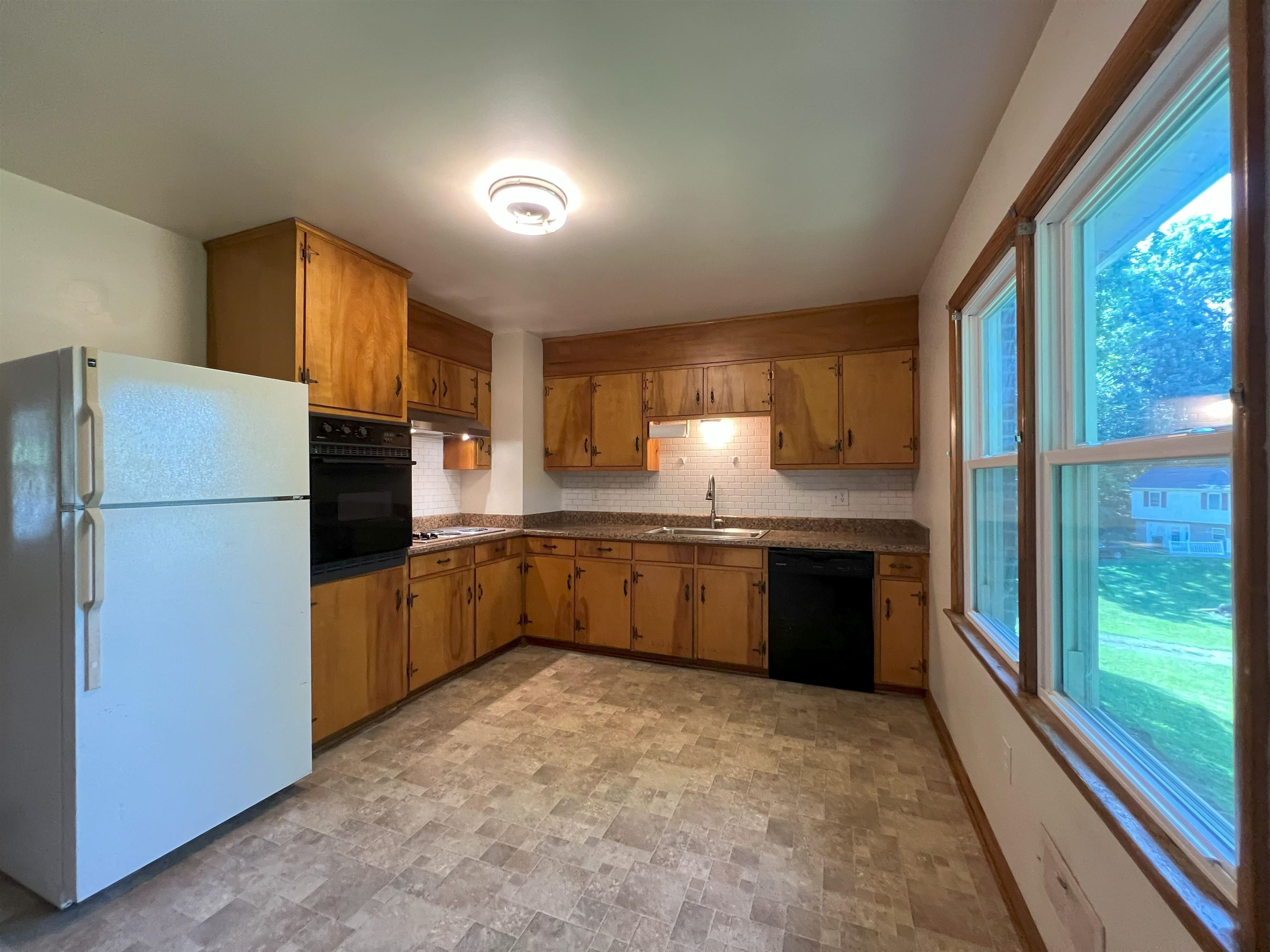 414 DEVON RD, STAUNTON, Virginia 24401, 3 Bedrooms Bedrooms, ,1 BathroomBathrooms,Residential,414 DEVON RD,666030 MLS # 666030