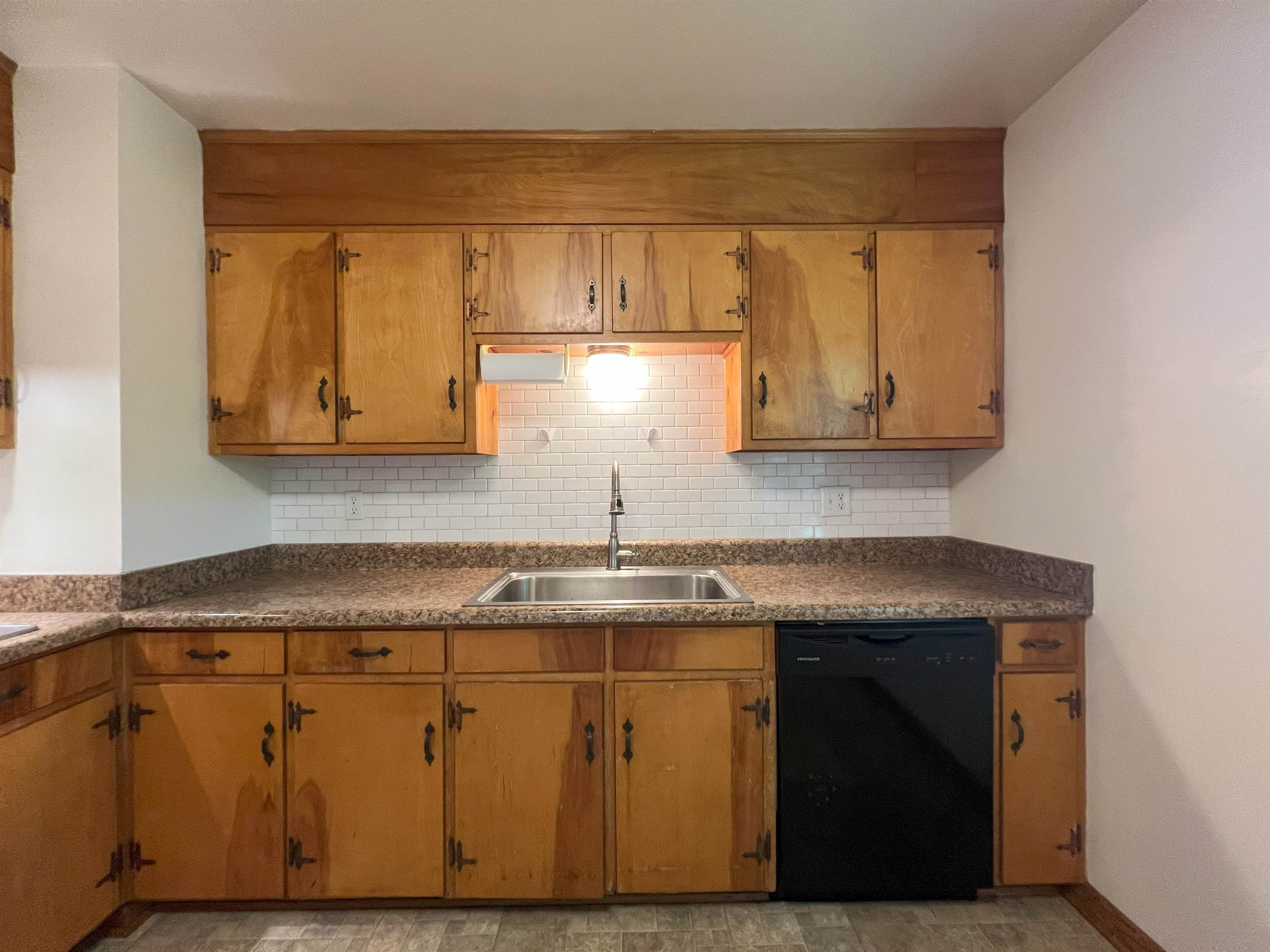 414 DEVON RD, STAUNTON, Virginia 24401, 3 Bedrooms Bedrooms, ,1 BathroomBathrooms,Residential,414 DEVON RD,666030 MLS # 666030