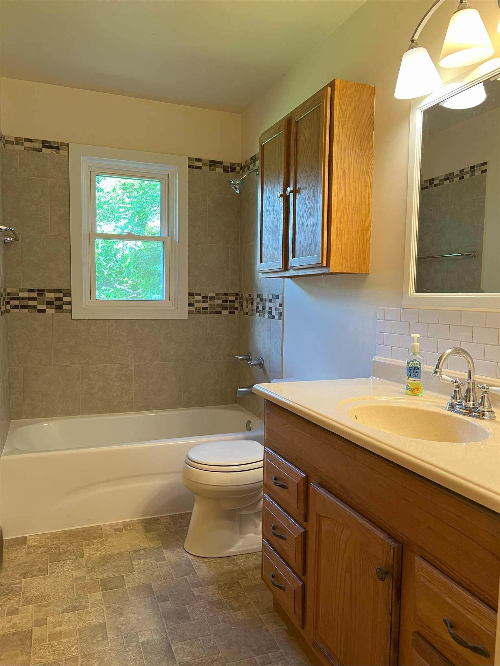 414 DEVON RD, STAUNTON, Virginia 24401, 3 Bedrooms Bedrooms, ,1 BathroomBathrooms,Residential,414 DEVON RD,666030 MLS # 666030