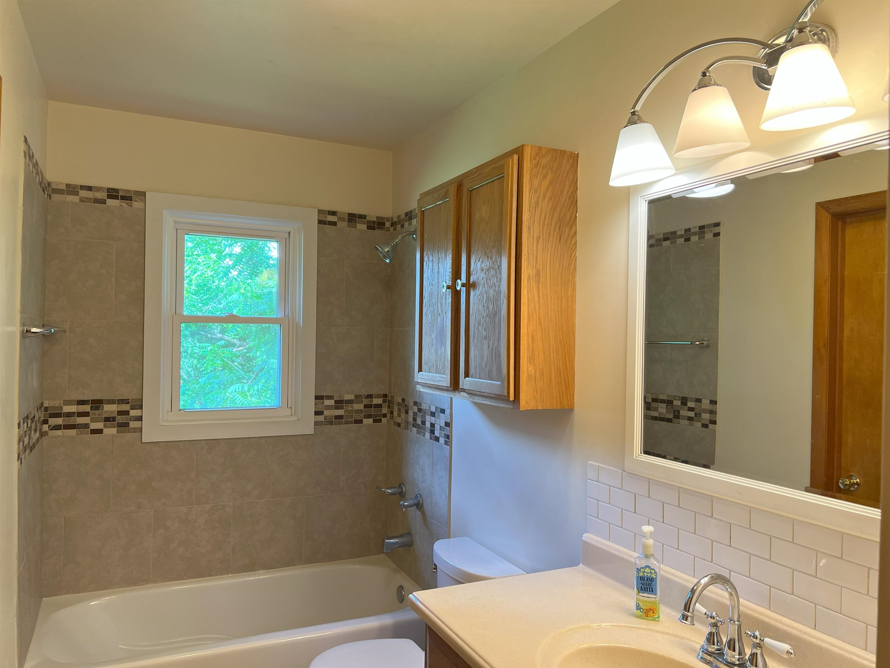 414 DEVON RD, STAUNTON, Virginia 24401, 3 Bedrooms Bedrooms, ,1 BathroomBathrooms,Residential,414 DEVON RD,666030 MLS # 666030