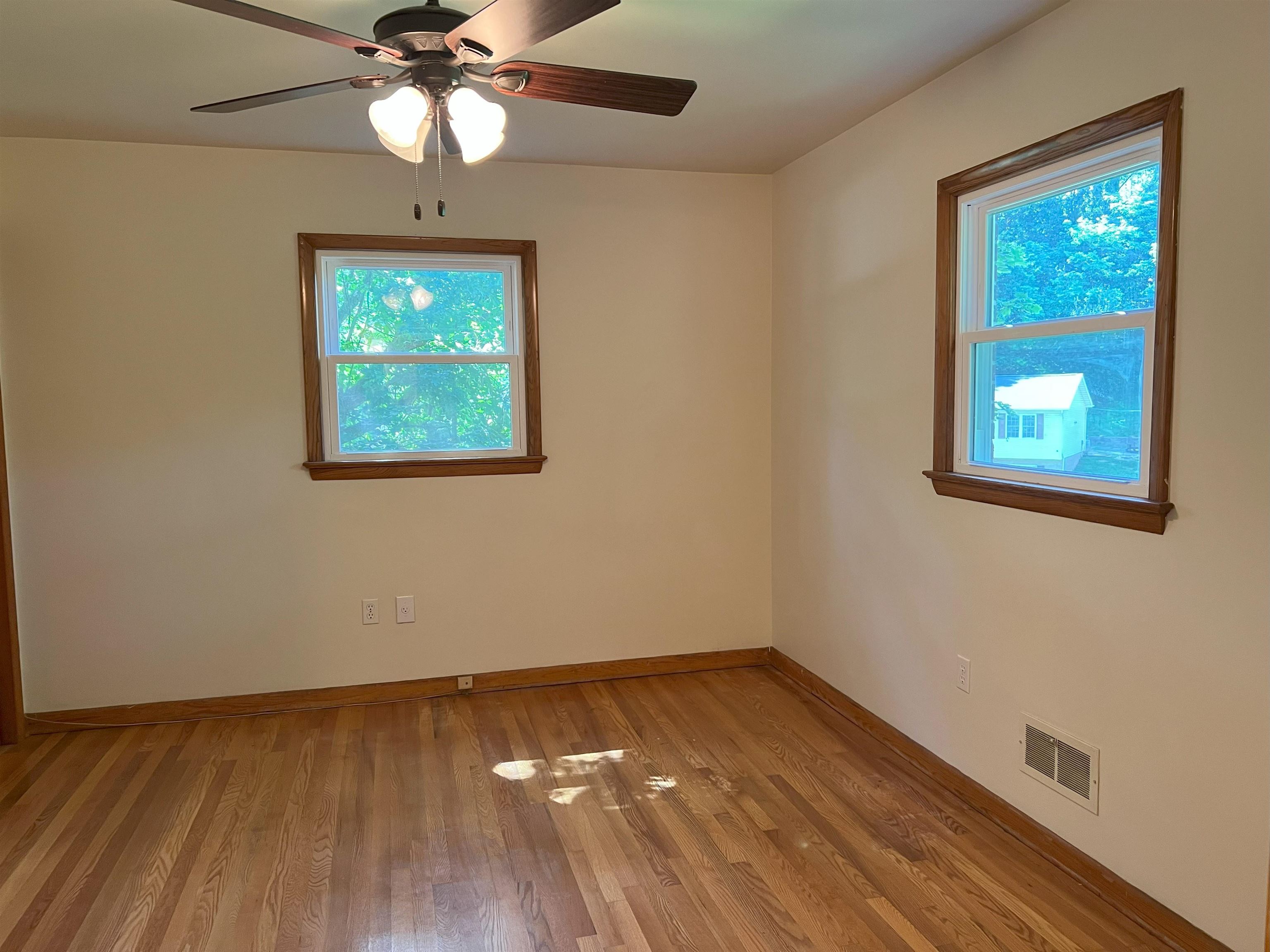 414 DEVON RD, STAUNTON, Virginia 24401, 3 Bedrooms Bedrooms, ,1 BathroomBathrooms,Residential,414 DEVON RD,666030 MLS # 666030