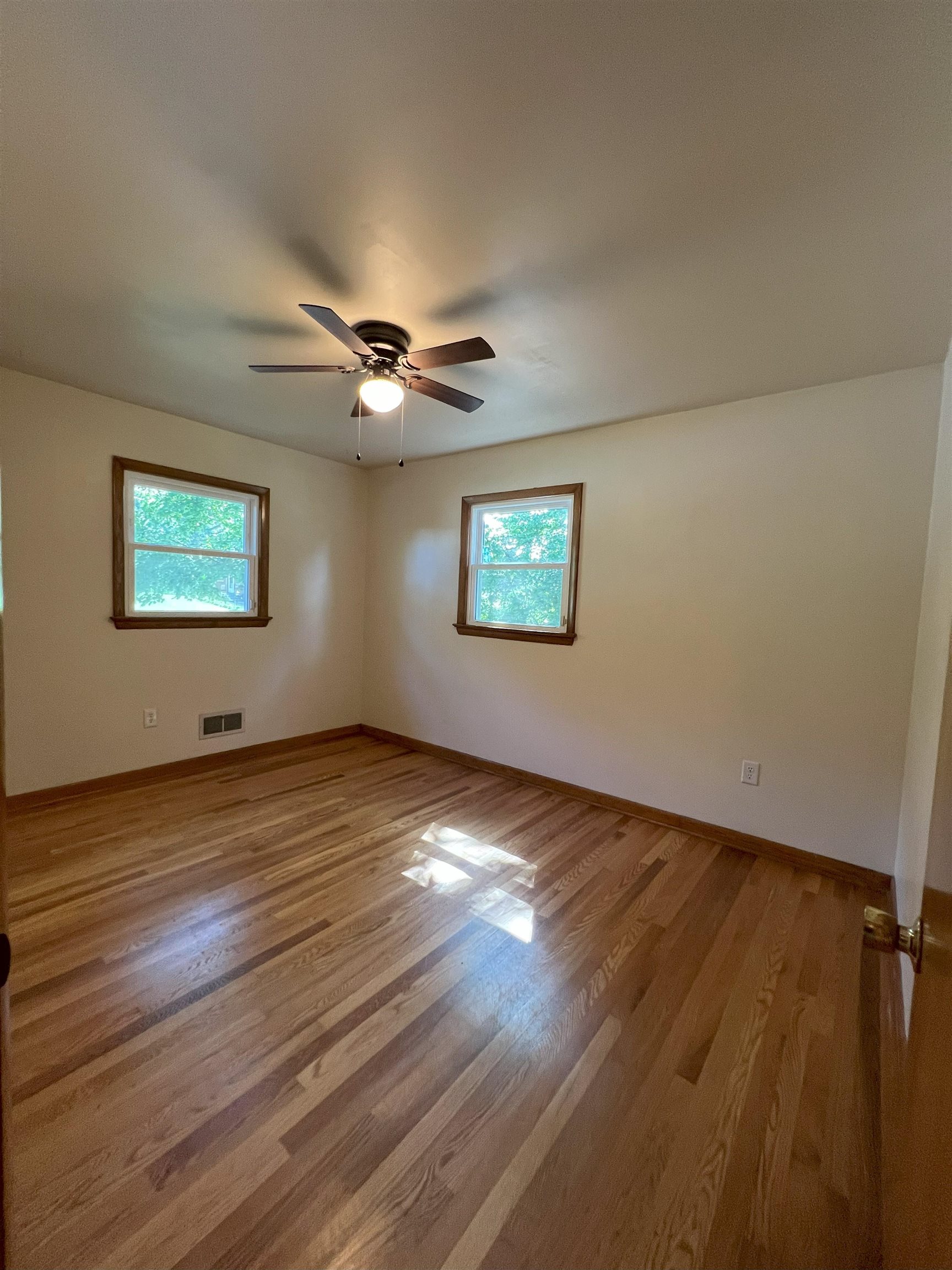 414 DEVON RD, STAUNTON, Virginia 24401, 3 Bedrooms Bedrooms, ,1 BathroomBathrooms,Residential,414 DEVON RD,666030 MLS # 666030