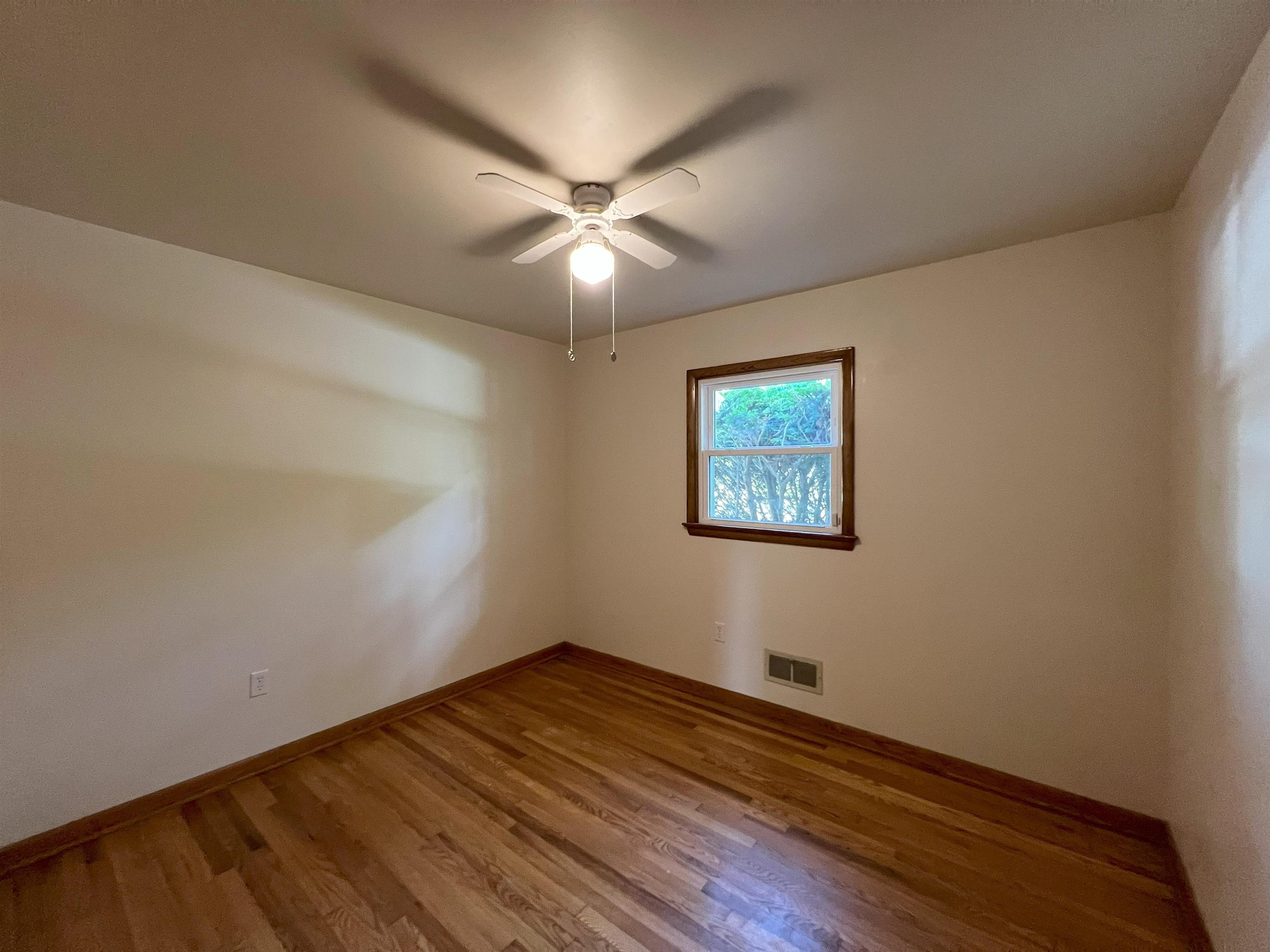 414 DEVON RD, STAUNTON, Virginia 24401, 3 Bedrooms Bedrooms, ,1 BathroomBathrooms,Residential,414 DEVON RD,666030 MLS # 666030