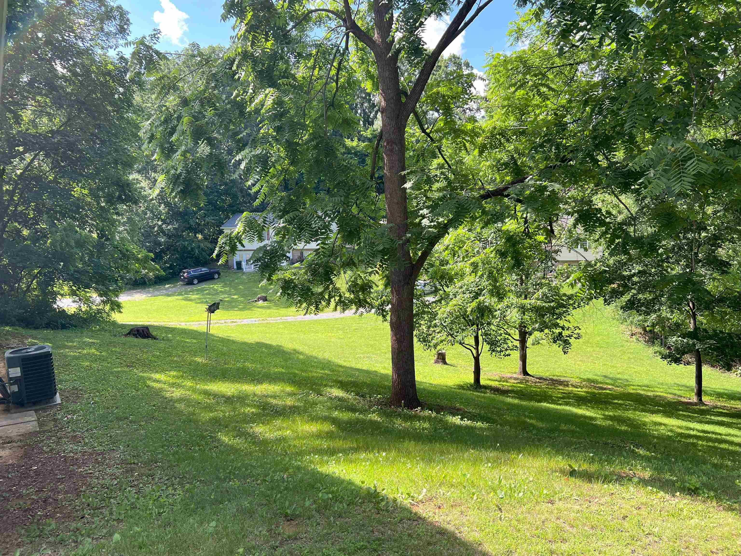 414 DEVON RD, STAUNTON, Virginia 24401, 3 Bedrooms Bedrooms, ,1 BathroomBathrooms,Residential,414 DEVON RD,666030 MLS # 666030