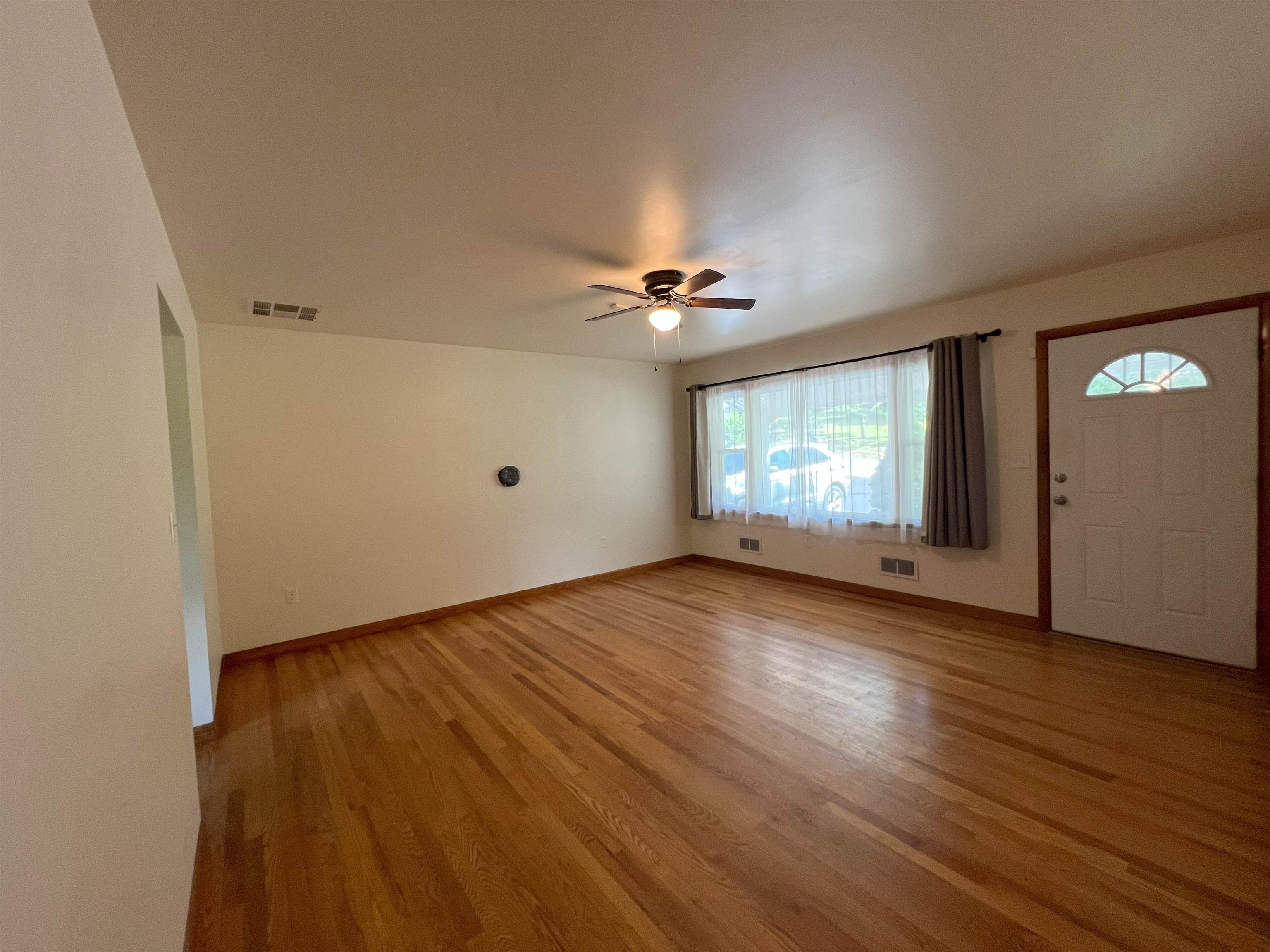 414 DEVON RD, STAUNTON, Virginia 24401, 3 Bedrooms Bedrooms, ,1 BathroomBathrooms,Residential,414 DEVON RD,666030 MLS # 666030