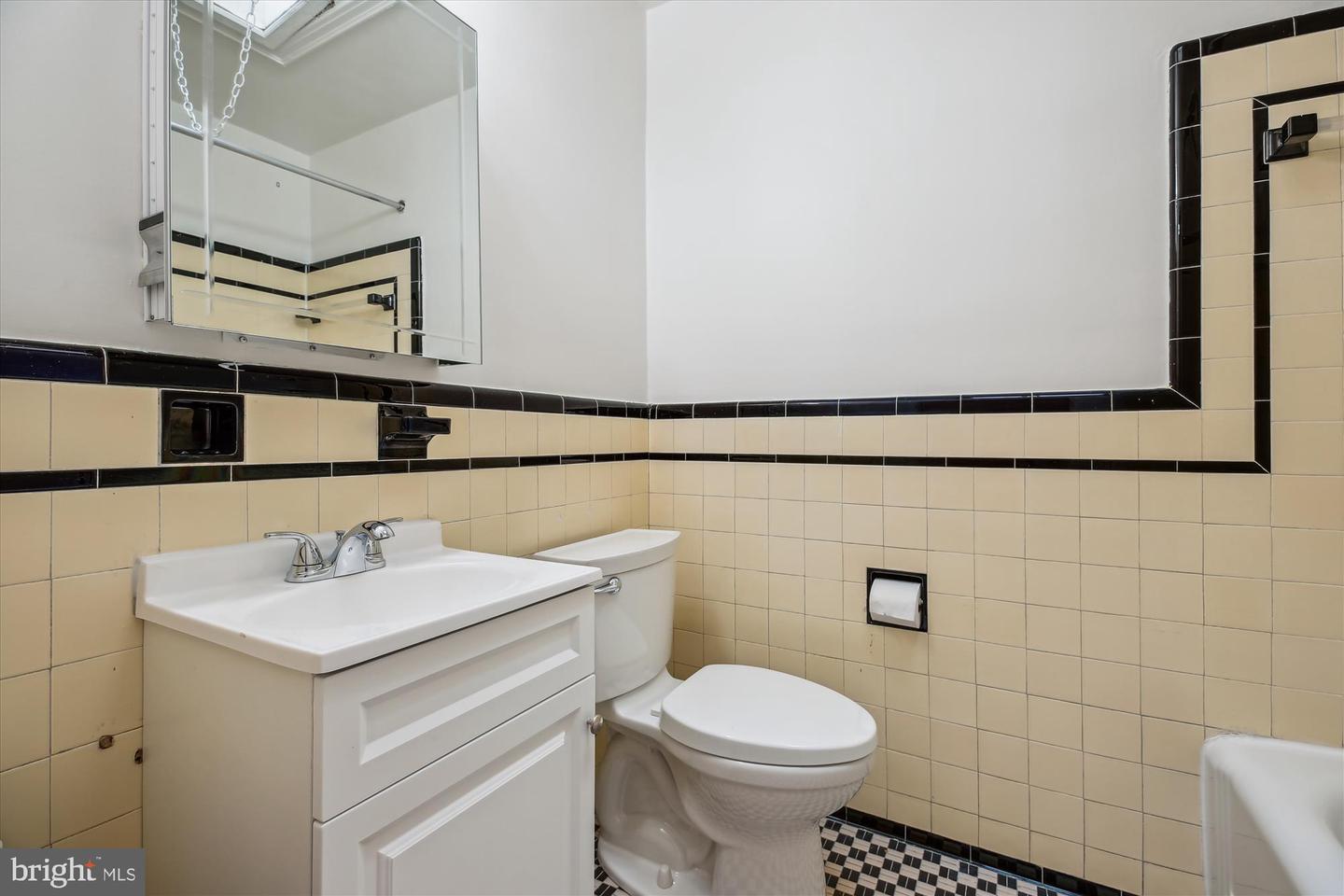 1362 SHERIDAN ST NW, WASHINGTON, District Of Columbia 20011, 3 Bedrooms Bedrooms, ,2 BathroomsBathrooms,Residential,For sale,1362 SHERIDAN ST NW,DCDC2199130 MLS # DCDC2199130