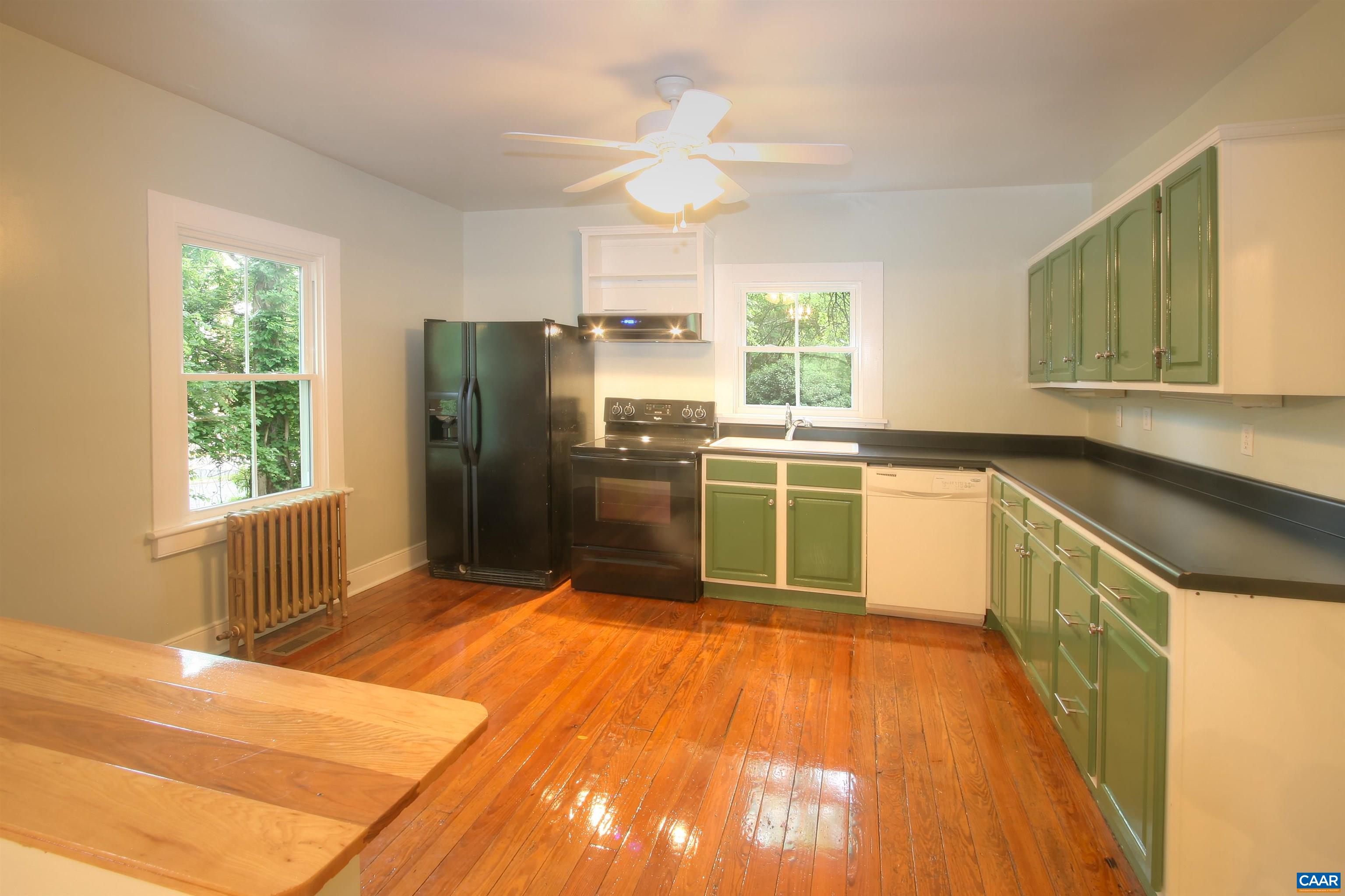 618 S 1ST ST, CHARLOTTESVILLE, Virginia 22902, 2 Bedrooms Bedrooms, ,2 BathroomsBathrooms,Residential,618 S 1ST ST,666035 MLS # 666035