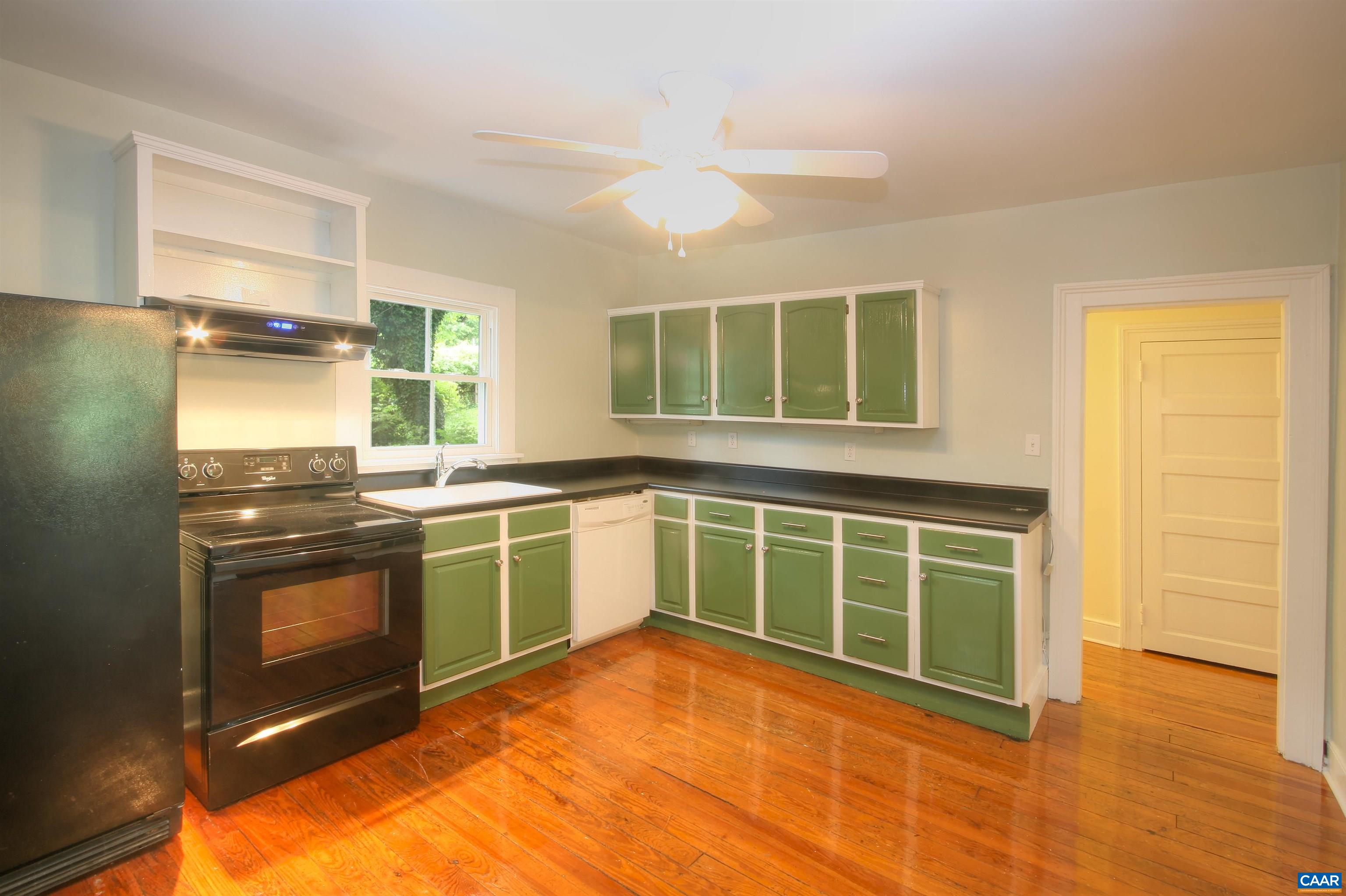 618 S 1ST ST, CHARLOTTESVILLE, Virginia 22902, 2 Bedrooms Bedrooms, ,2 BathroomsBathrooms,Residential,618 S 1ST ST,666035 MLS # 666035