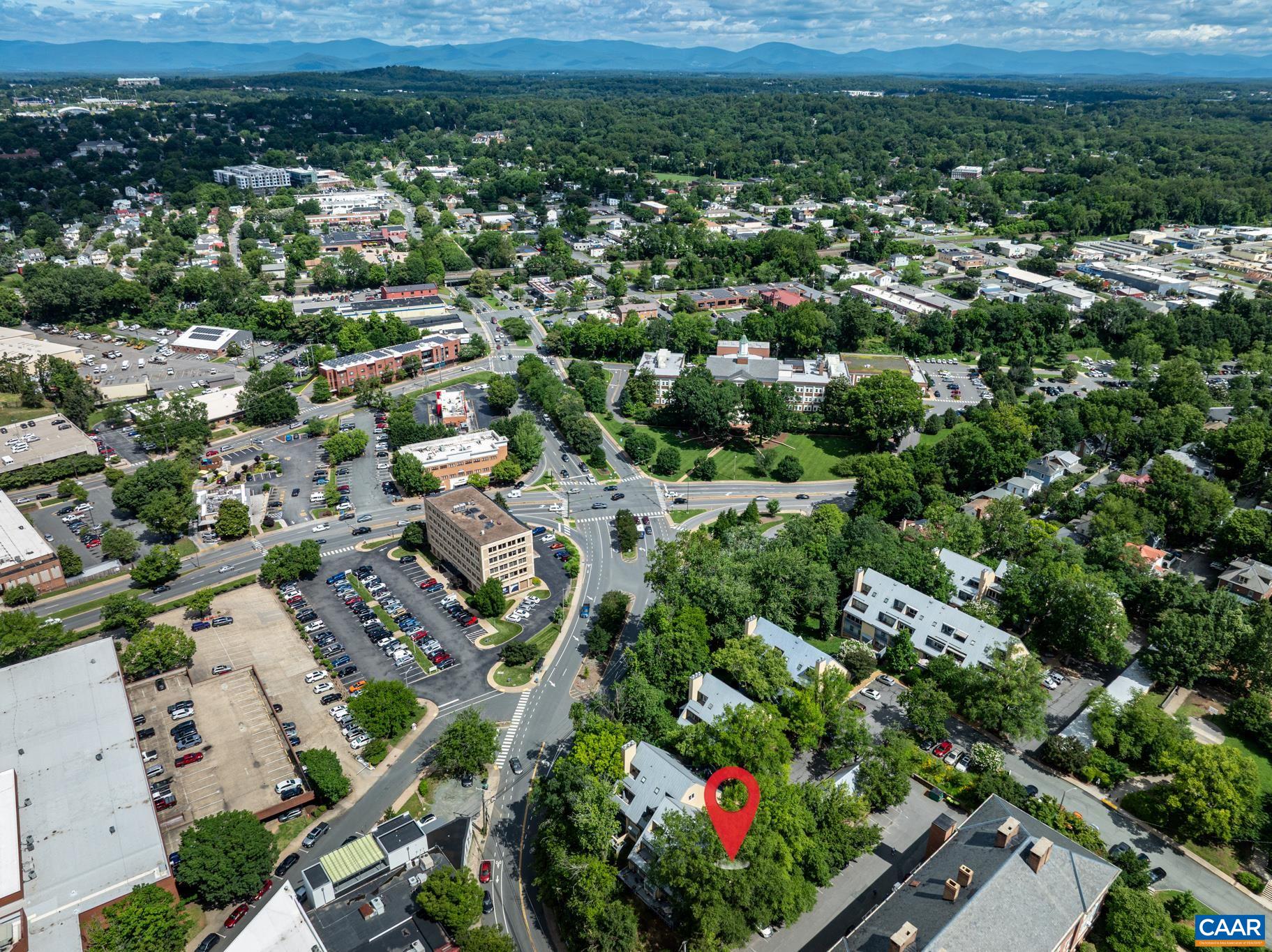 203 NW SECOND ST, CHARLOTTESVILLE, Virginia 22902, 2 Bedrooms Bedrooms, ,2 BathroomsBathrooms,Residential,203 NW SECOND ST,666036 MLS # 666036