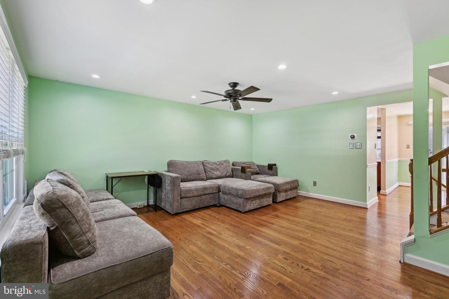 9029 ROUTE 29, FAIRFAX, Virginia 22031, 2 Bedrooms Bedrooms, ,3 BathroomsBathrooms,Residential,For sale,9029 ROUTE 29,VAFX2239342 MLS # VAFX2239342