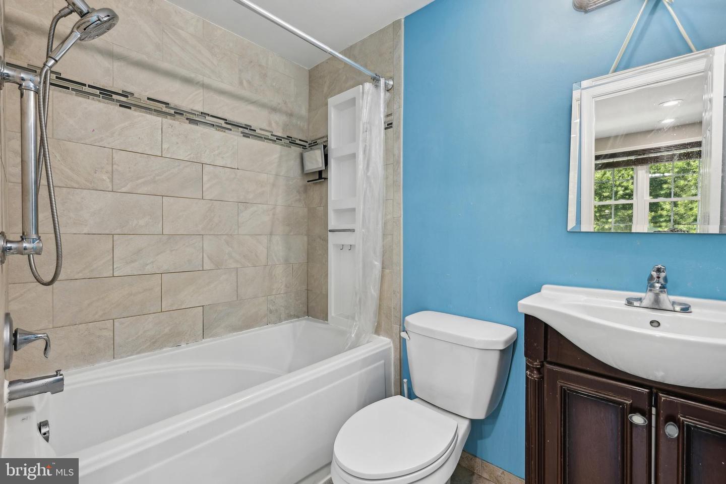9029 ROUTE 29, FAIRFAX, Virginia 22031, 2 Bedrooms Bedrooms, ,3 BathroomsBathrooms,Residential,For sale,9029 ROUTE 29,VAFX2239342 MLS # VAFX2239342