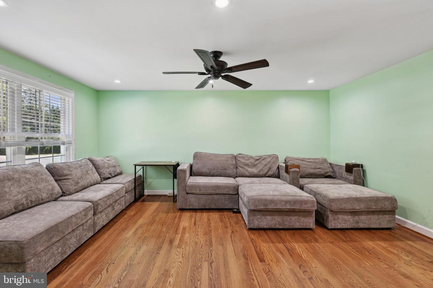 9029 ROUTE 29, FAIRFAX, Virginia 22031, 2 Bedrooms Bedrooms, ,3 BathroomsBathrooms,Residential,For sale,9029 ROUTE 29,VAFX2239342 MLS # VAFX2239342