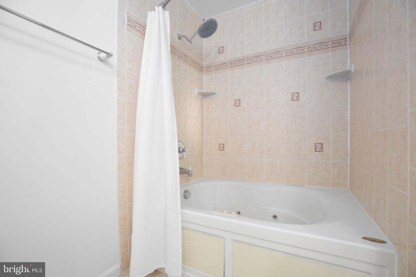 15978 COVE LN, DUMFRIES, Virginia 22025, 4 Bedrooms Bedrooms, ,3 BathroomsBathrooms,Residential,For sale,15978 COVE LN,VAPW2094442 MLS # VAPW2094442