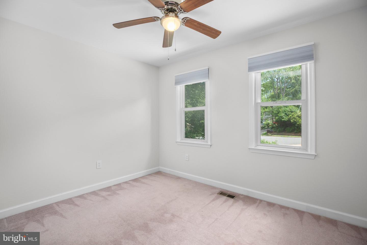 15978 COVE LN, DUMFRIES, Virginia 22025, 4 Bedrooms Bedrooms, ,3 BathroomsBathrooms,Residential,For sale,15978 COVE LN,VAPW2094442 MLS # VAPW2094442