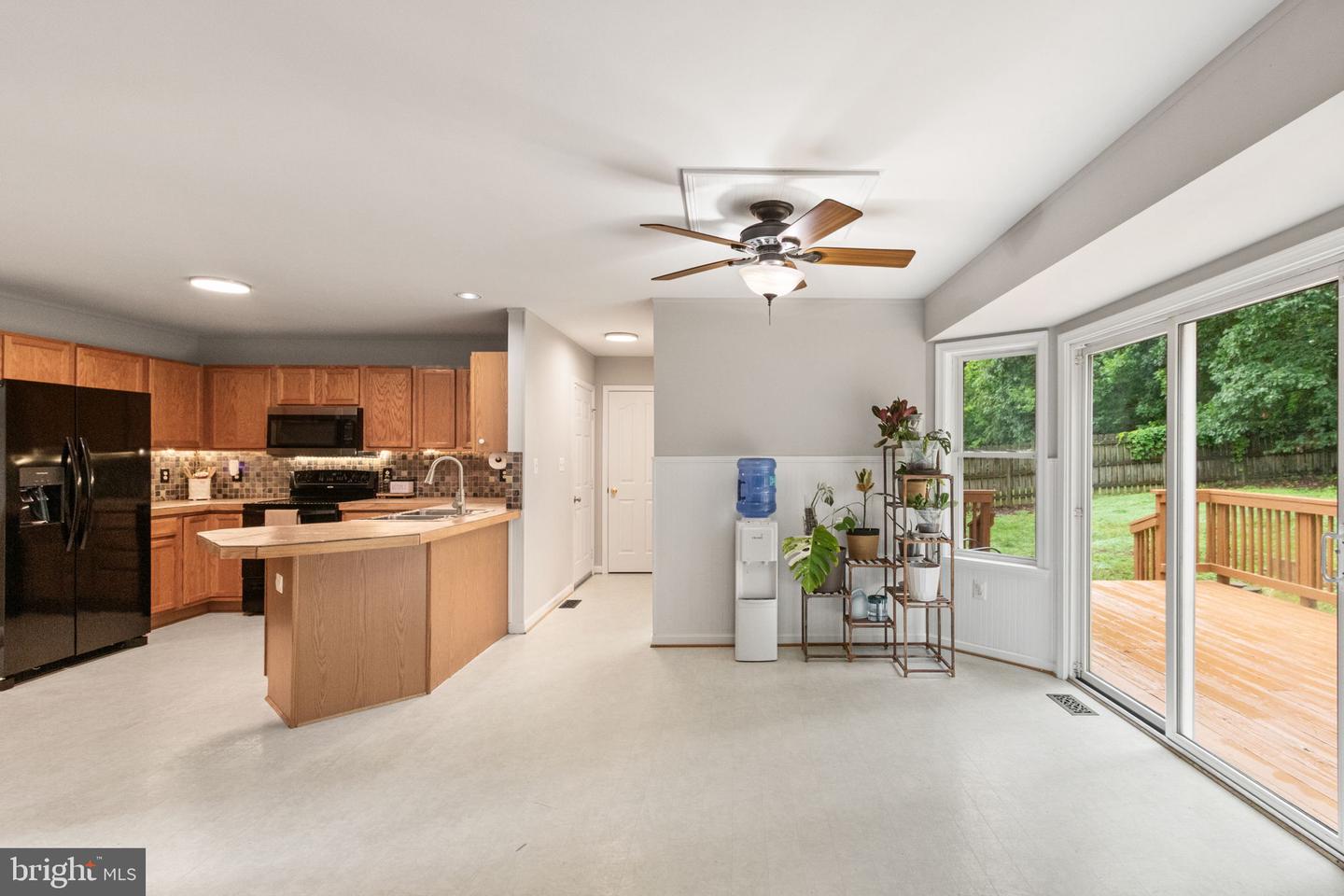 9522 HICKORY HILL DR, FREDERICKSBURG, Virginia 22408, 4 Bedrooms Bedrooms, ,2 BathroomsBathrooms,Residential,For sale,9522 HICKORY HILL DR,VASP2033070 MLS # VASP2033070