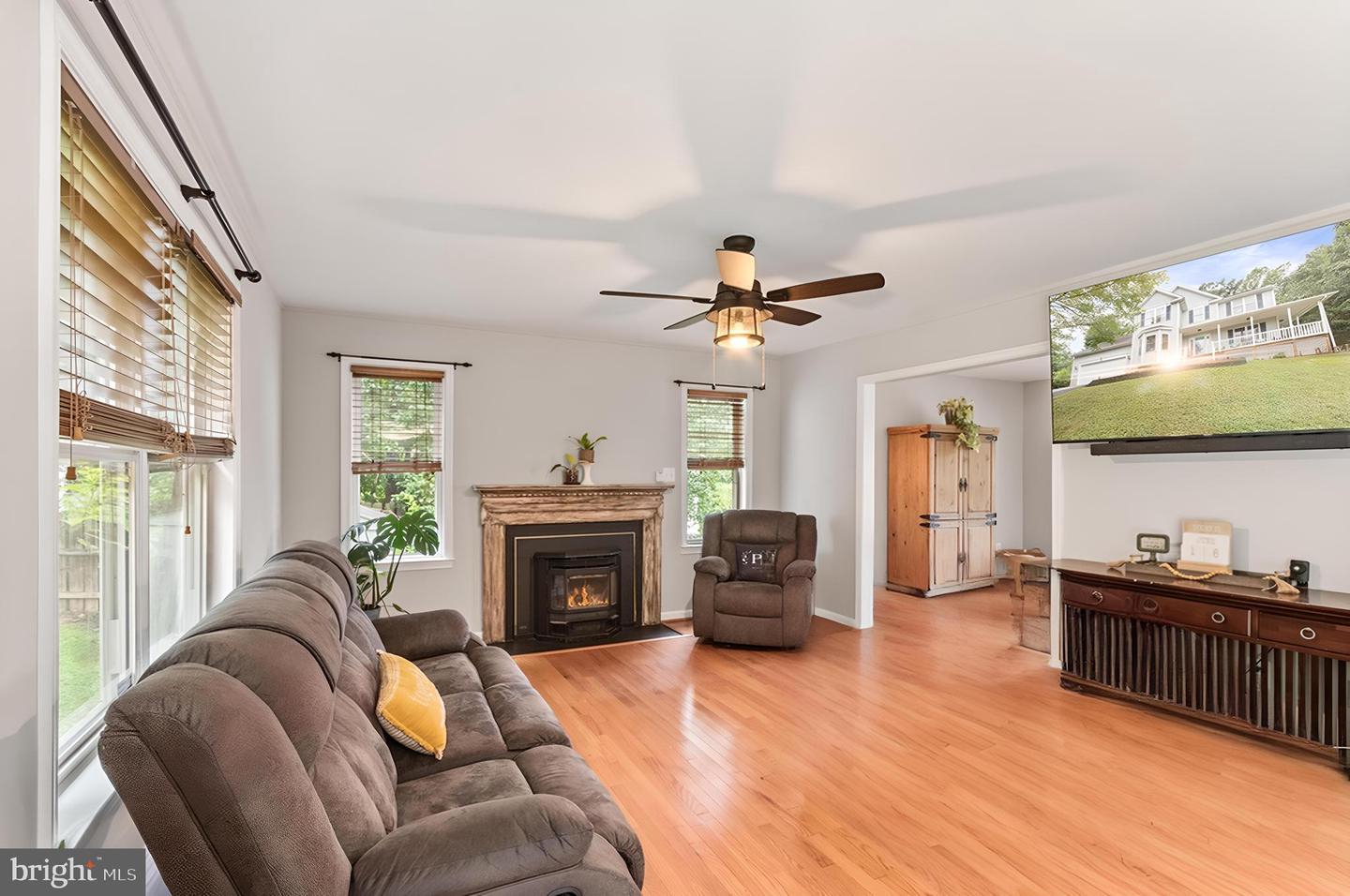 9522 HICKORY HILL DR, FREDERICKSBURG, Virginia 22408, 4 Bedrooms Bedrooms, ,2 BathroomsBathrooms,Residential,For sale,9522 HICKORY HILL DR,VASP2033070 MLS # VASP2033070