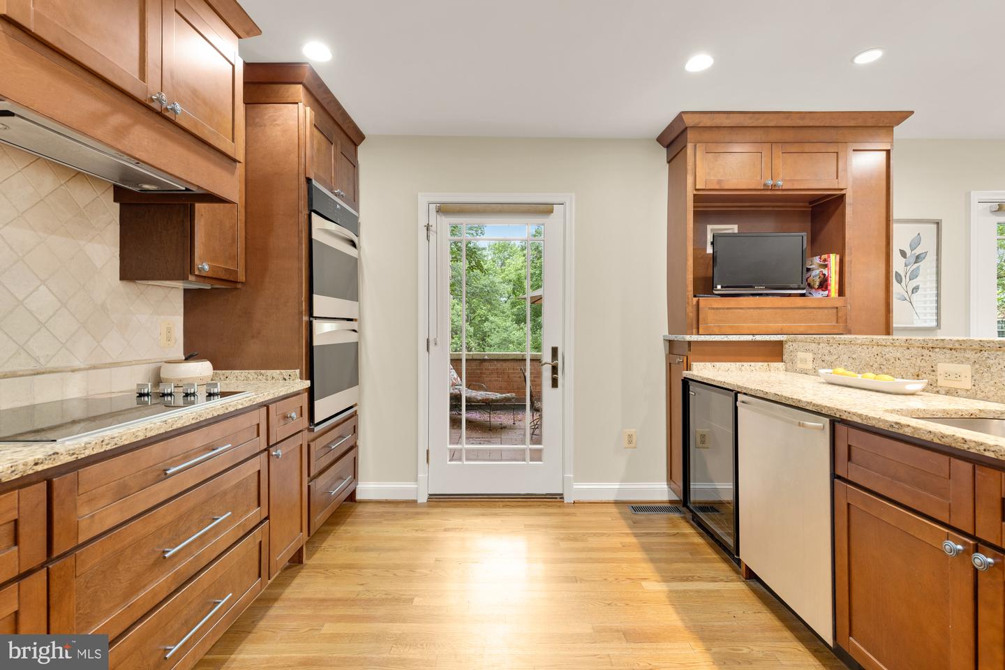 1802 24TH ST S, ARLINGTON, Virginia 22202, 3 Bedrooms Bedrooms, ,3 BathroomsBathrooms,Residential,For sale,1802 24TH ST S,VAAR2057602 MLS # VAAR2057602