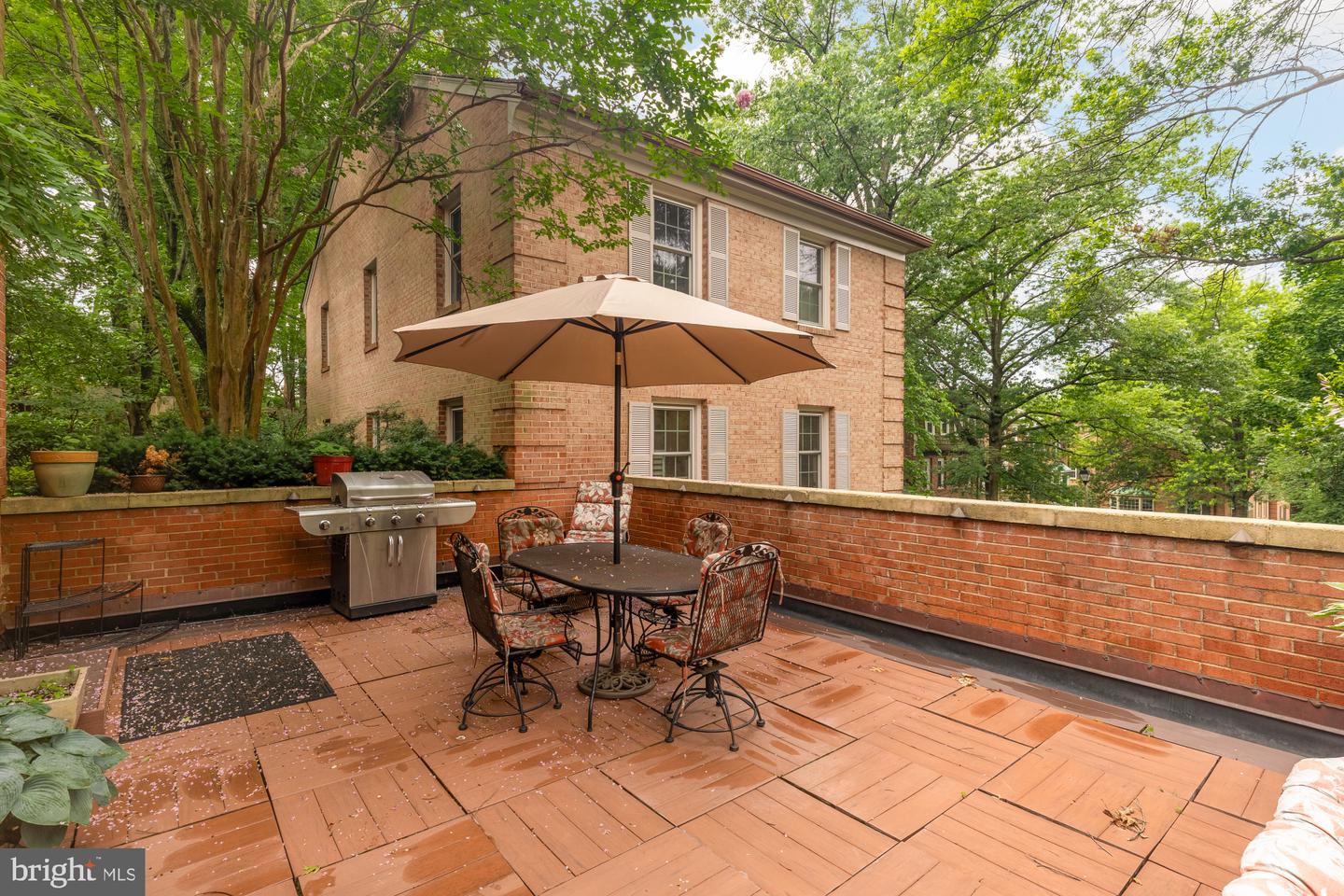 1802 24TH ST S, ARLINGTON, Virginia 22202, 3 Bedrooms Bedrooms, ,3 BathroomsBathrooms,Residential,For sale,1802 24TH ST S,VAAR2057602 MLS # VAAR2057602