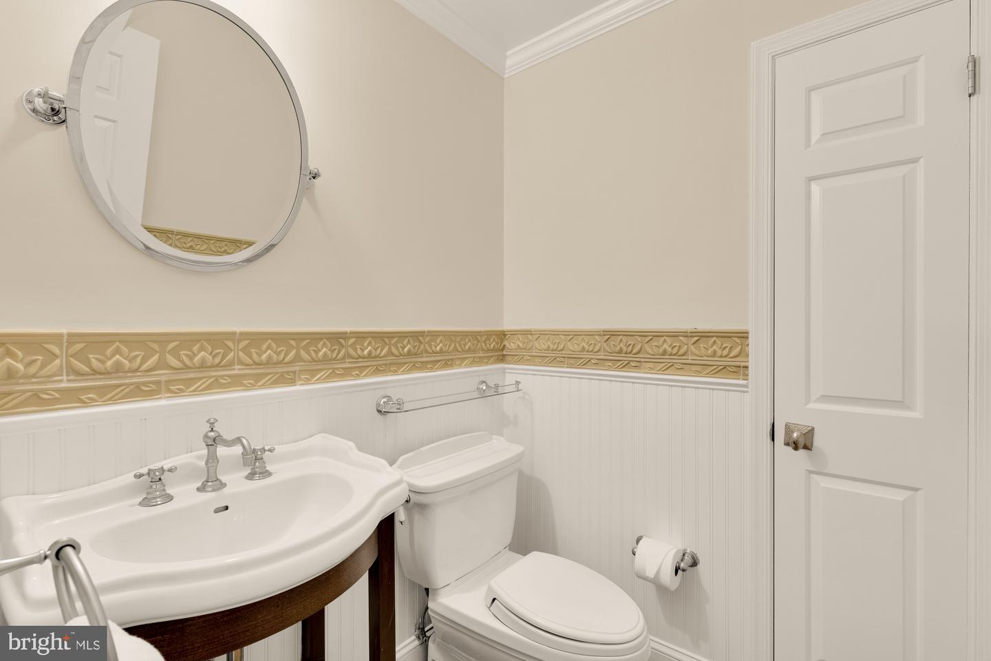 1802 24TH ST S, ARLINGTON, Virginia 22202, 3 Bedrooms Bedrooms, ,3 BathroomsBathrooms,Residential,For sale,1802 24TH ST S,VAAR2057602 MLS # VAAR2057602