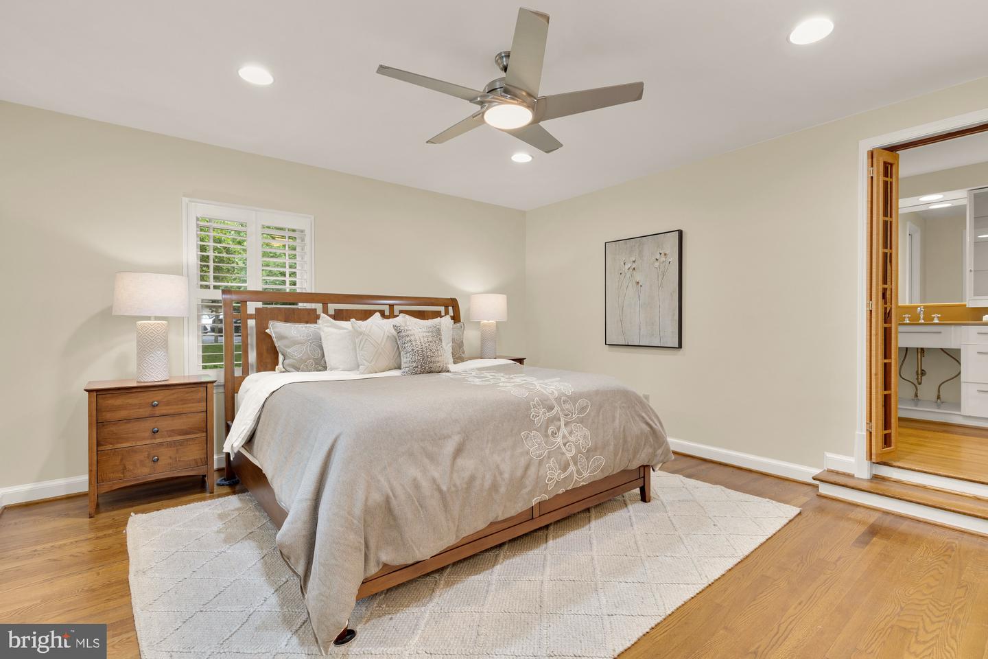 1802 24TH ST S, ARLINGTON, Virginia 22202, 3 Bedrooms Bedrooms, ,3 BathroomsBathrooms,Residential,For sale,1802 24TH ST S,VAAR2057602 MLS # VAAR2057602