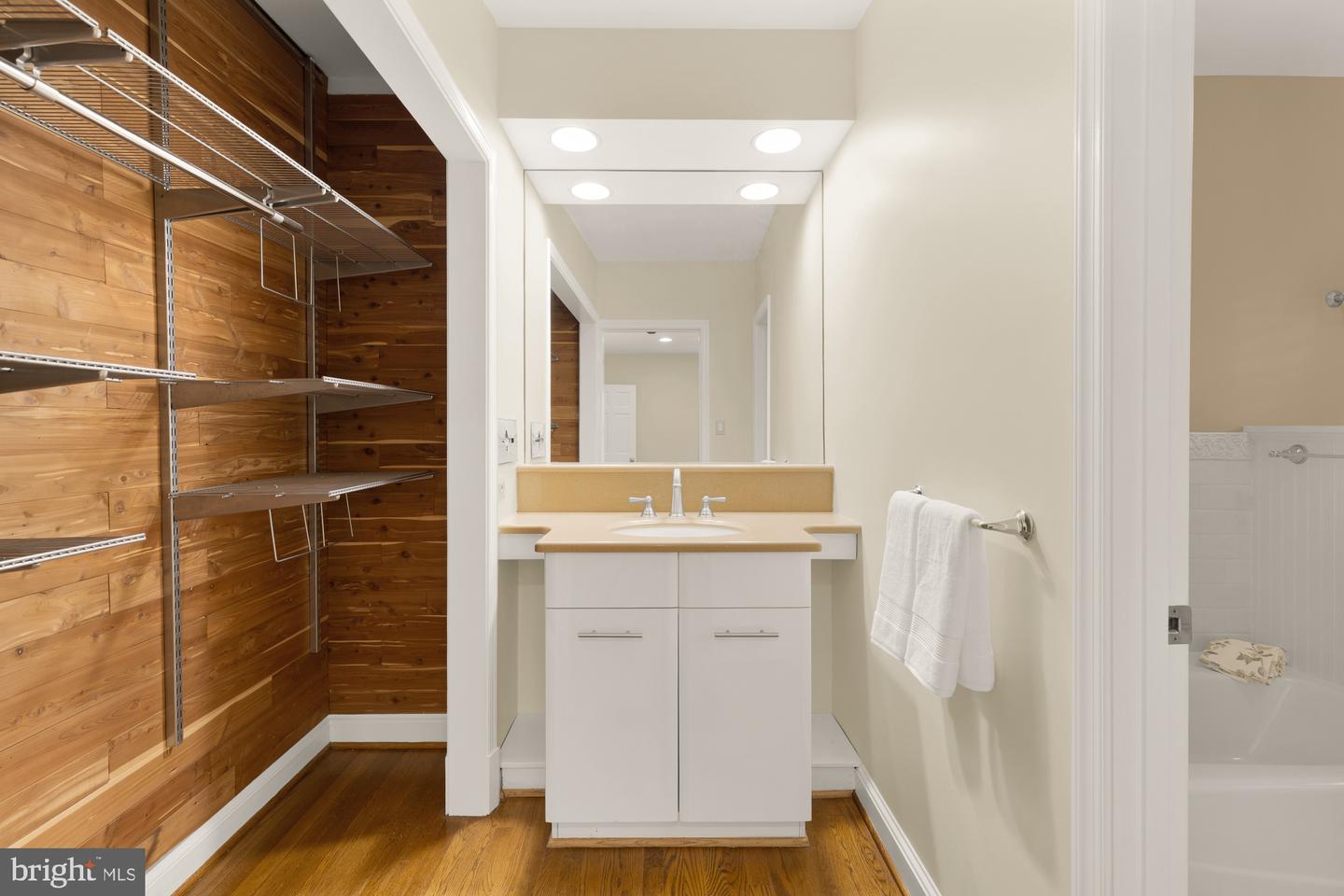 1802 24TH ST S, ARLINGTON, Virginia 22202, 3 Bedrooms Bedrooms, ,3 BathroomsBathrooms,Residential,For sale,1802 24TH ST S,VAAR2057602 MLS # VAAR2057602