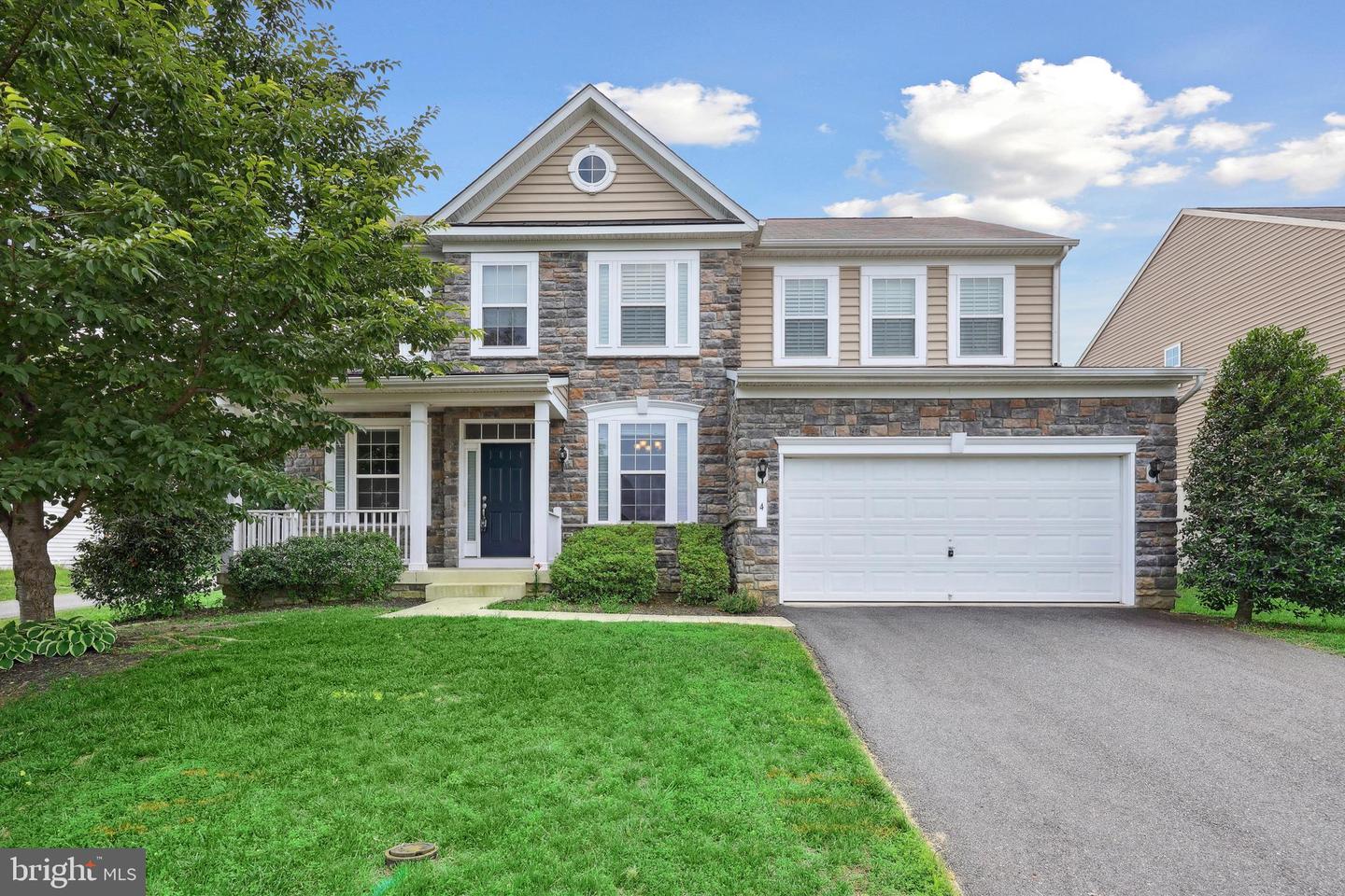 4 ORCHID LN, STAFFORD, Virginia 22554, 5 Bedrooms Bedrooms, ,4 BathroomsBathrooms,Residential,For sale,4 ORCHID LN,VAST2039120 MLS # VAST2039120