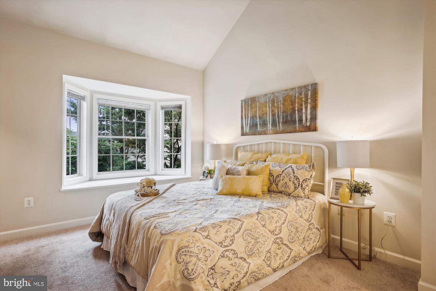 790 N WAKEFIELD ST, ARLINGTON, Virginia 22203, 4 Bedrooms Bedrooms, ,4 BathroomsBathrooms,Residential,For sale,790 N WAKEFIELD ST,VAAR2058074 MLS # VAAR2058074