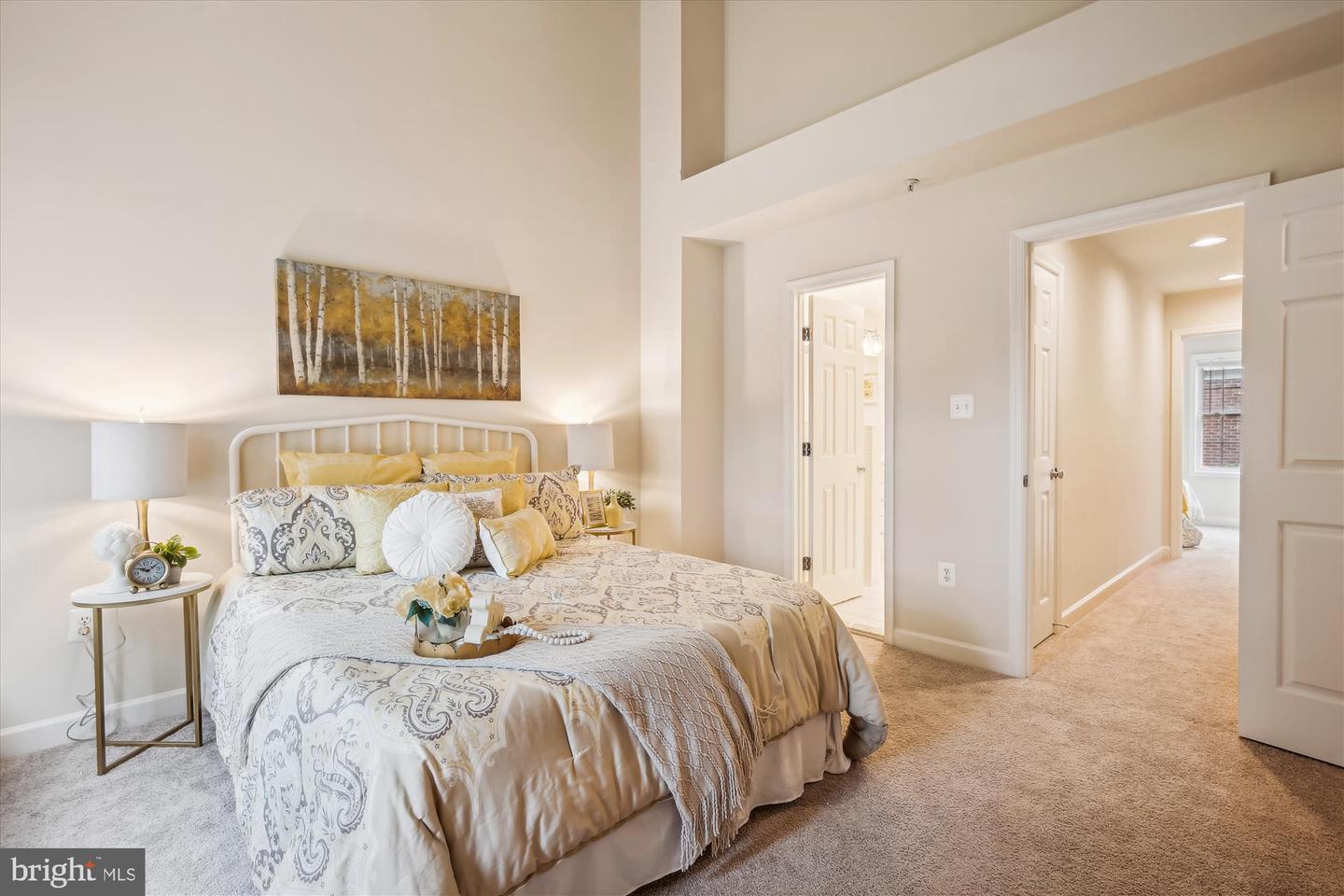 790 N WAKEFIELD ST, ARLINGTON, Virginia 22203, 4 Bedrooms Bedrooms, ,4 BathroomsBathrooms,Residential,For sale,790 N WAKEFIELD ST,VAAR2058074 MLS # VAAR2058074
