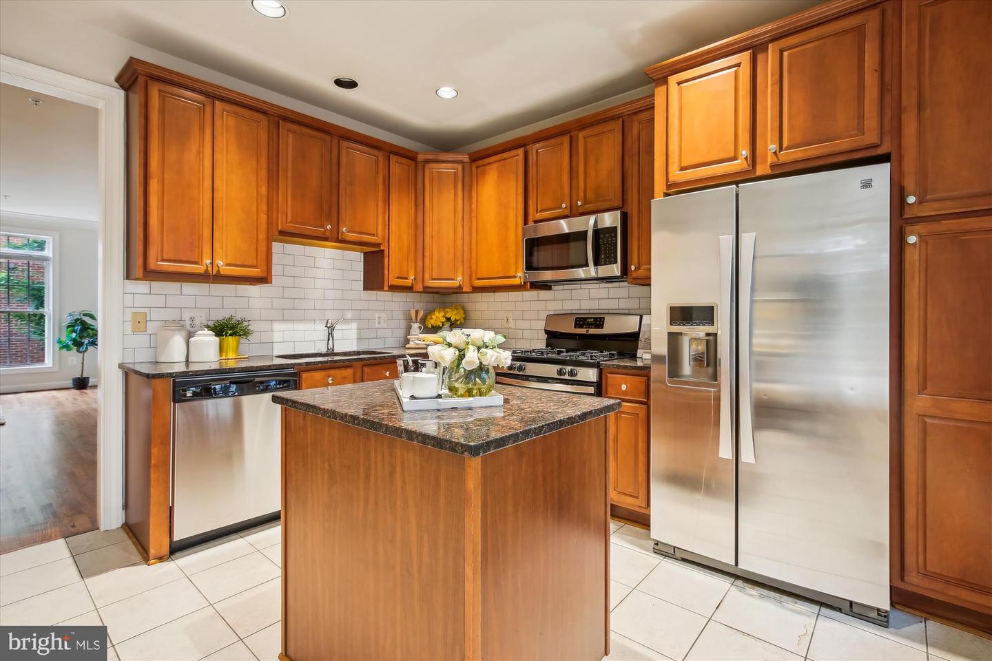 790 N WAKEFIELD ST, ARLINGTON, Virginia 22203, 4 Bedrooms Bedrooms, ,4 BathroomsBathrooms,Residential,For sale,790 N WAKEFIELD ST,VAAR2058074 MLS # VAAR2058074