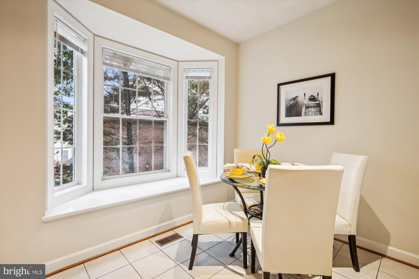 790 N WAKEFIELD ST, ARLINGTON, Virginia 22203, 4 Bedrooms Bedrooms, ,4 BathroomsBathrooms,Residential,For sale,790 N WAKEFIELD ST,VAAR2058074 MLS # VAAR2058074