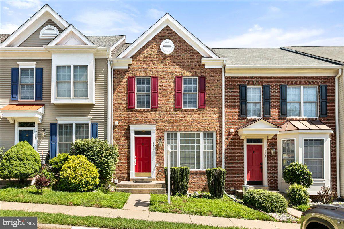7330 ARDGLASS DR, LORTON, Virginia 22079, 3 Bedrooms Bedrooms, ,3 BathroomsBathrooms,Residential,For sale,7330 ARDGLASS DR,VAFX2242876 MLS # VAFX2242876