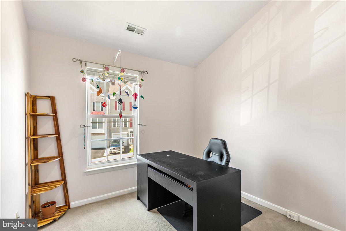 7330 ARDGLASS DR, LORTON, Virginia 22079, 3 Bedrooms Bedrooms, ,3 BathroomsBathrooms,Residential,For sale,7330 ARDGLASS DR,VAFX2242876 MLS # VAFX2242876