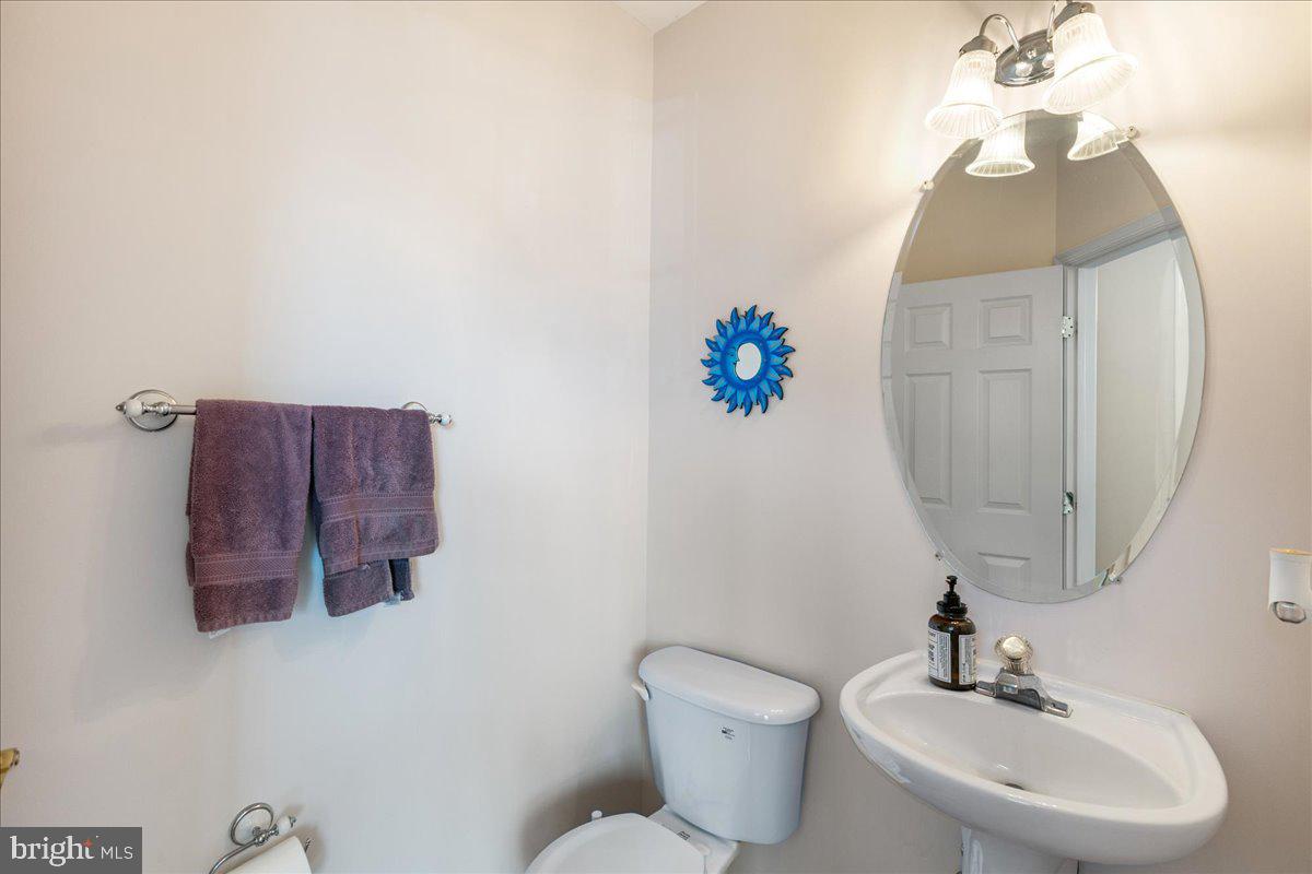 7330 ARDGLASS DR, LORTON, Virginia 22079, 3 Bedrooms Bedrooms, ,3 BathroomsBathrooms,Residential,For sale,7330 ARDGLASS DR,VAFX2242876 MLS # VAFX2242876