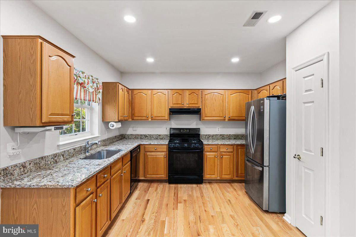 7330 ARDGLASS DR, LORTON, Virginia 22079, 3 Bedrooms Bedrooms, ,3 BathroomsBathrooms,Residential,For sale,7330 ARDGLASS DR,VAFX2242876 MLS # VAFX2242876